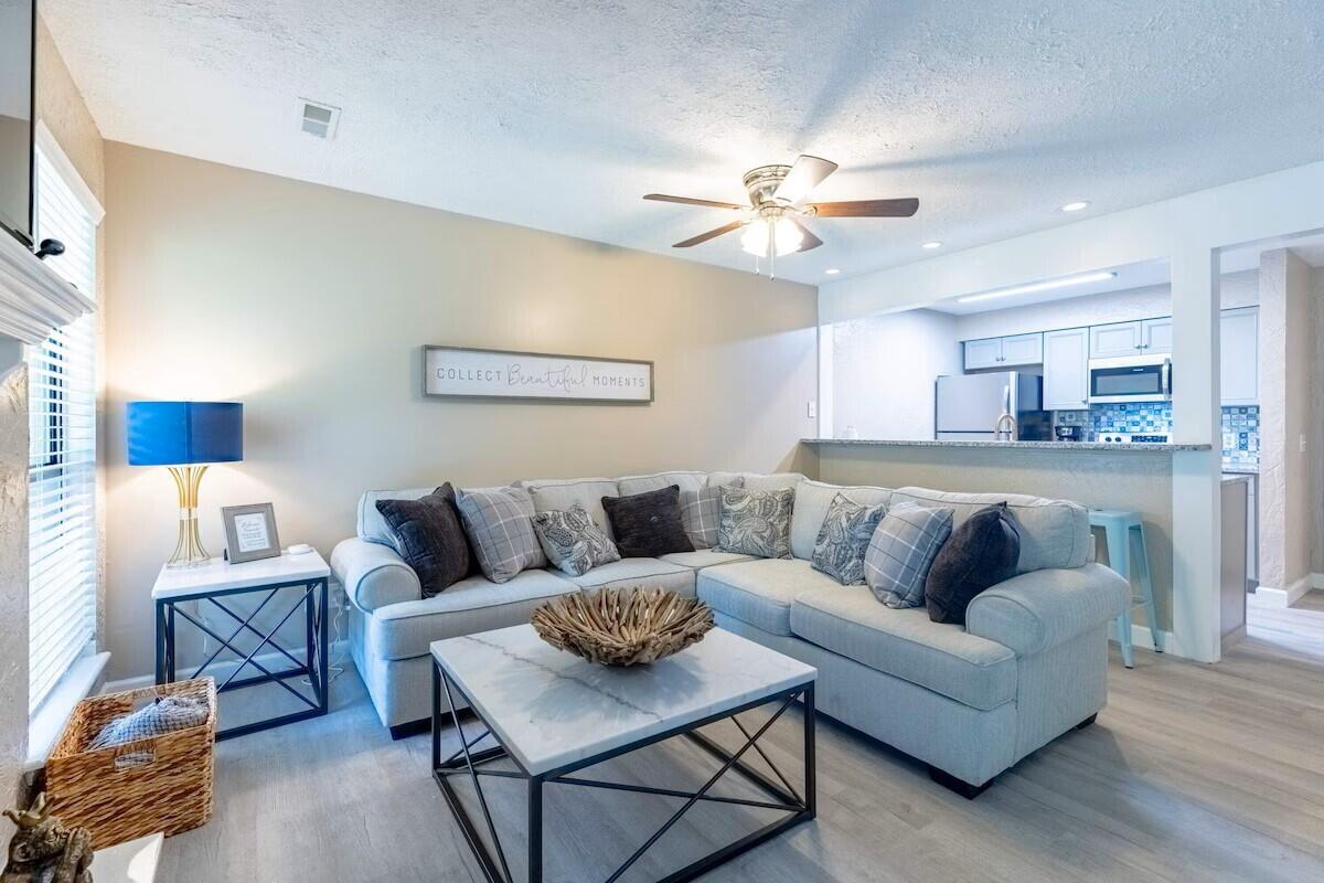 320 Turnberry Drive Property Photo 1