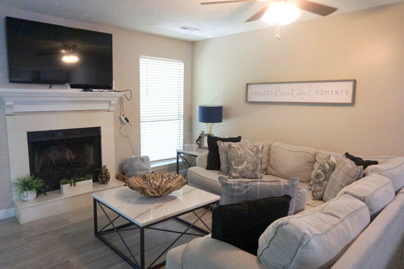 320 Turnberry Drive Property Photo 3