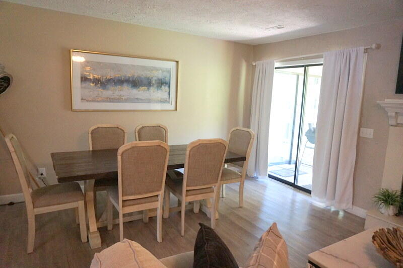 320 Turnberry Drive Property Photo 6