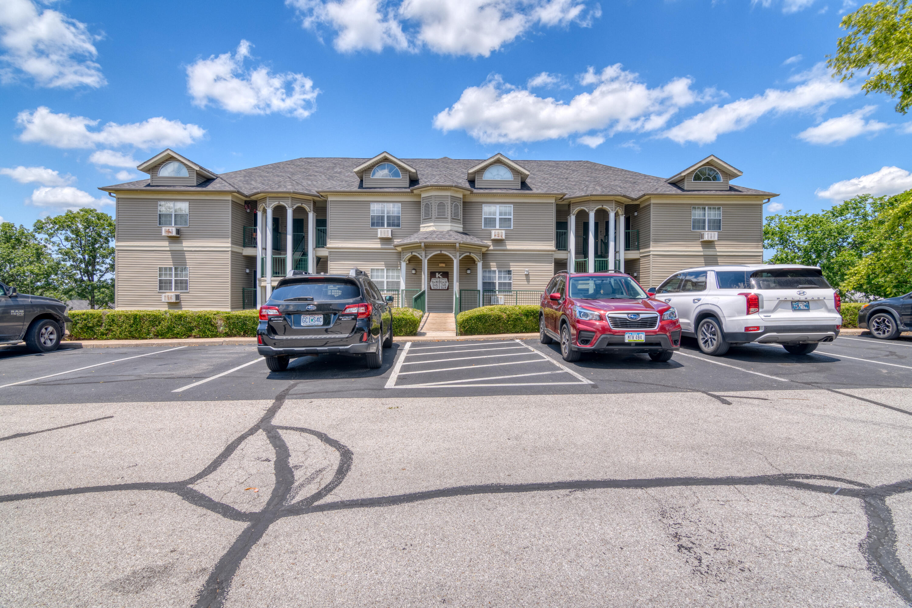 835 Fairview Street Property Photo 2