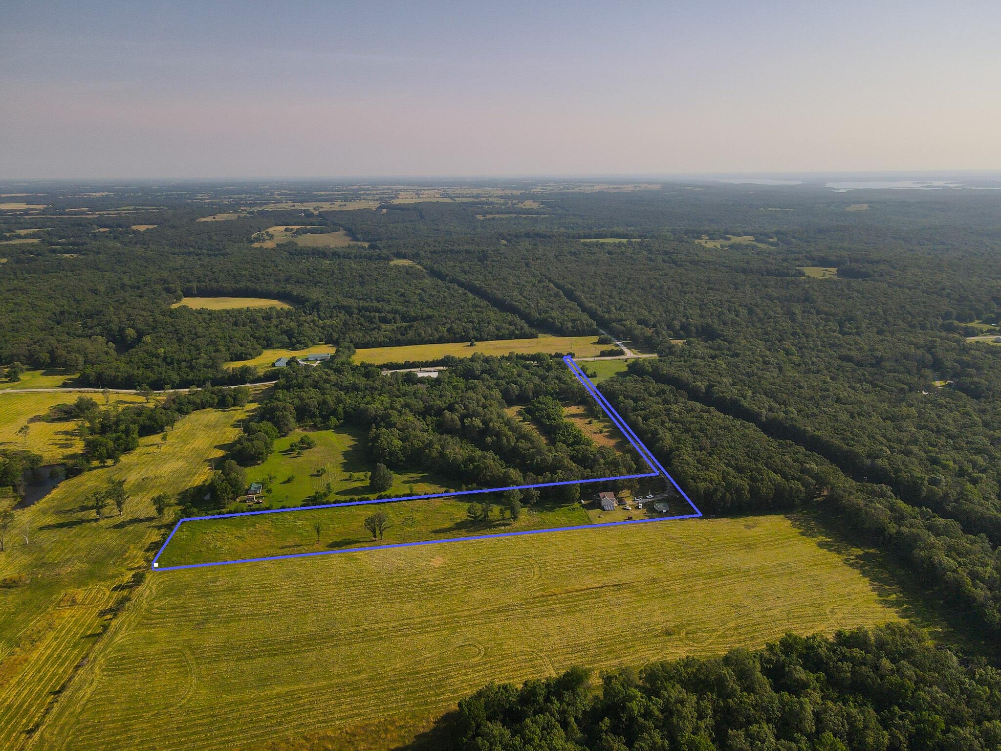242 State Rte Y Property Photo 5