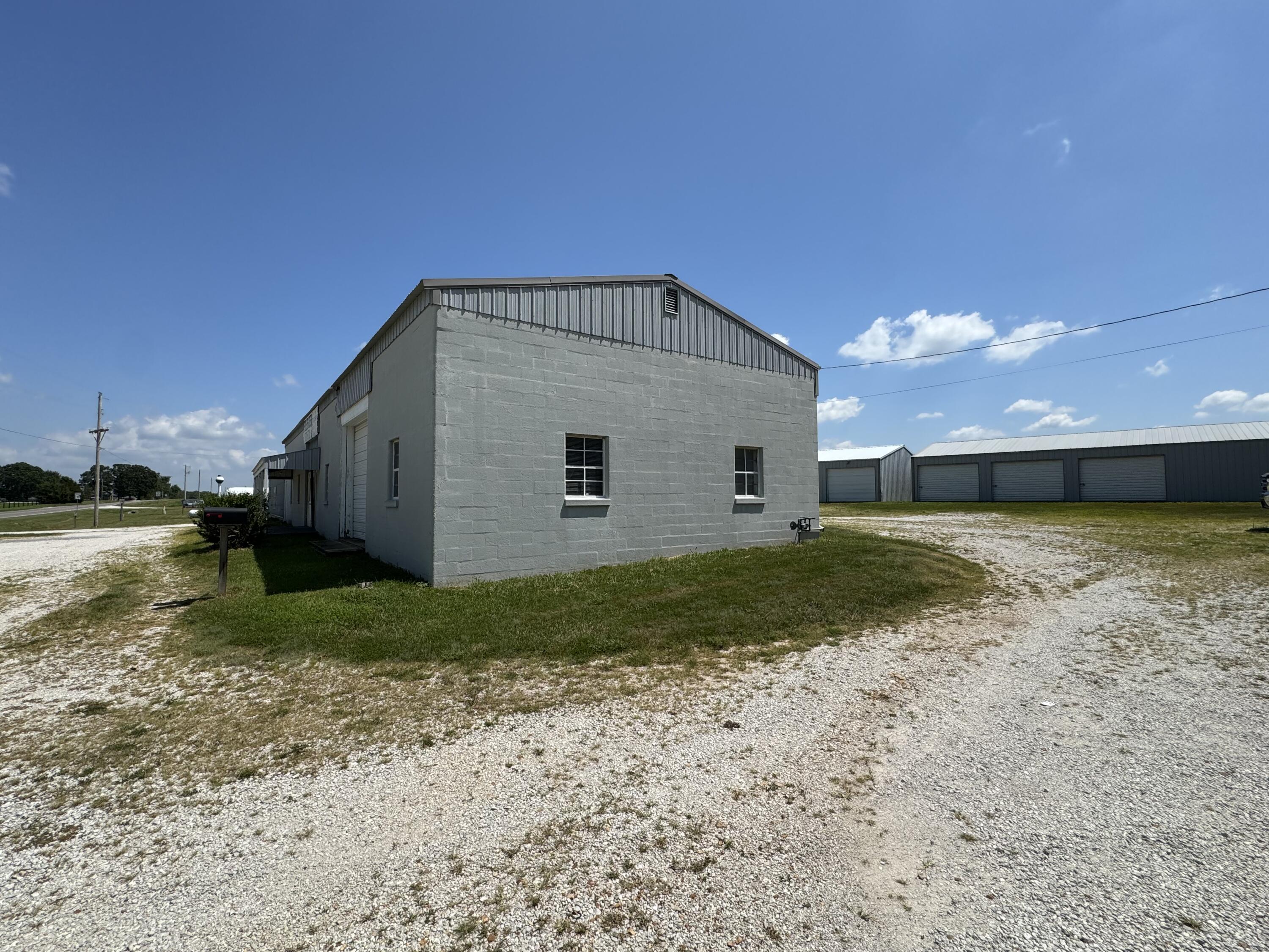 16015 Highway 39 Property Photo 32