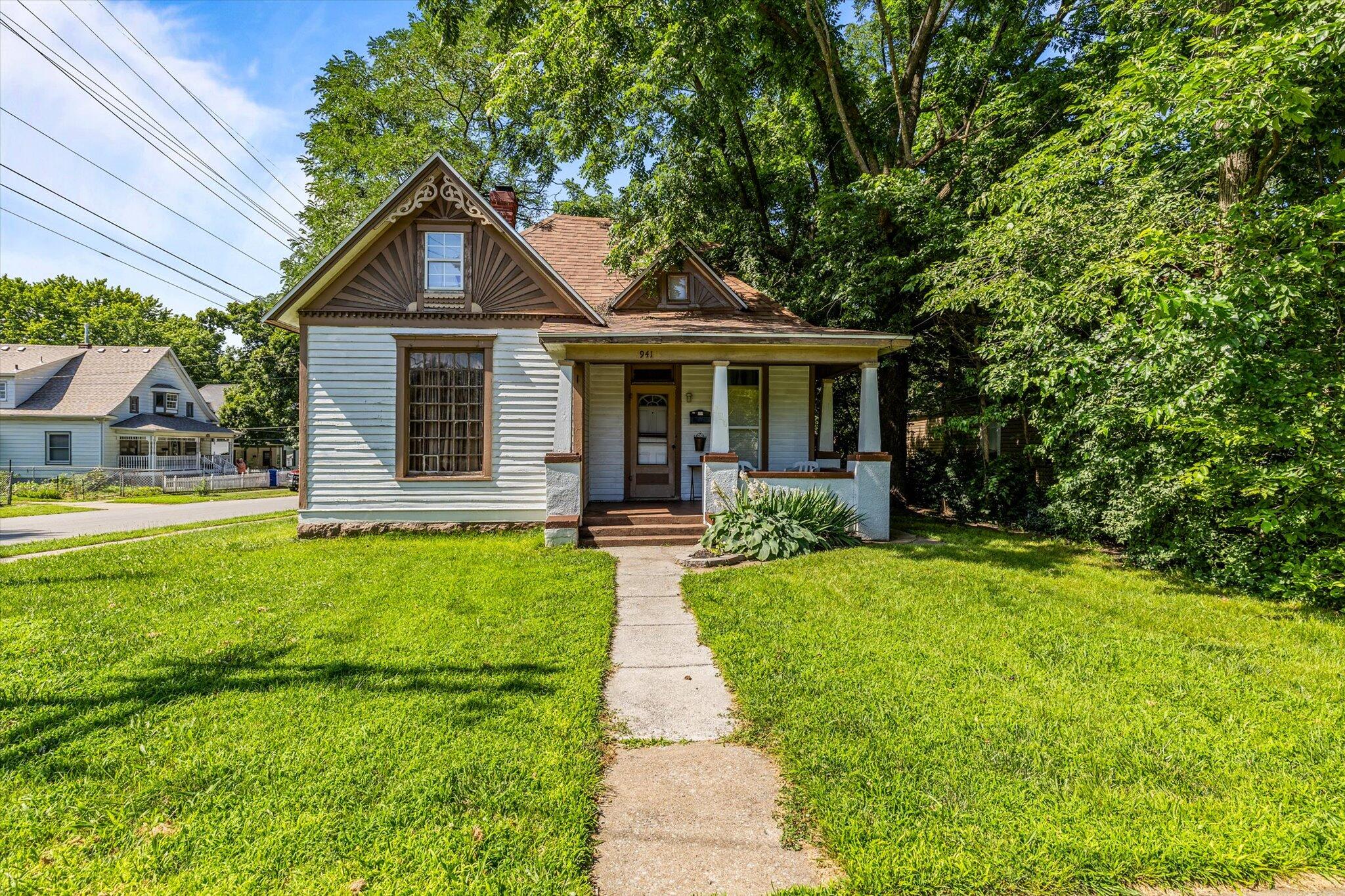 941 West State Street Property Photo
