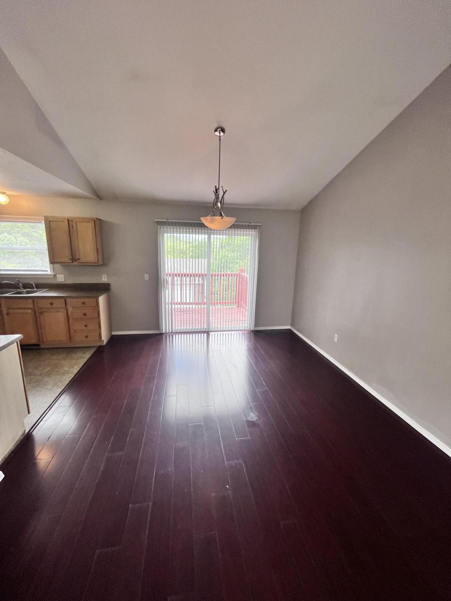 596 Van Buren Road Property Photo 6