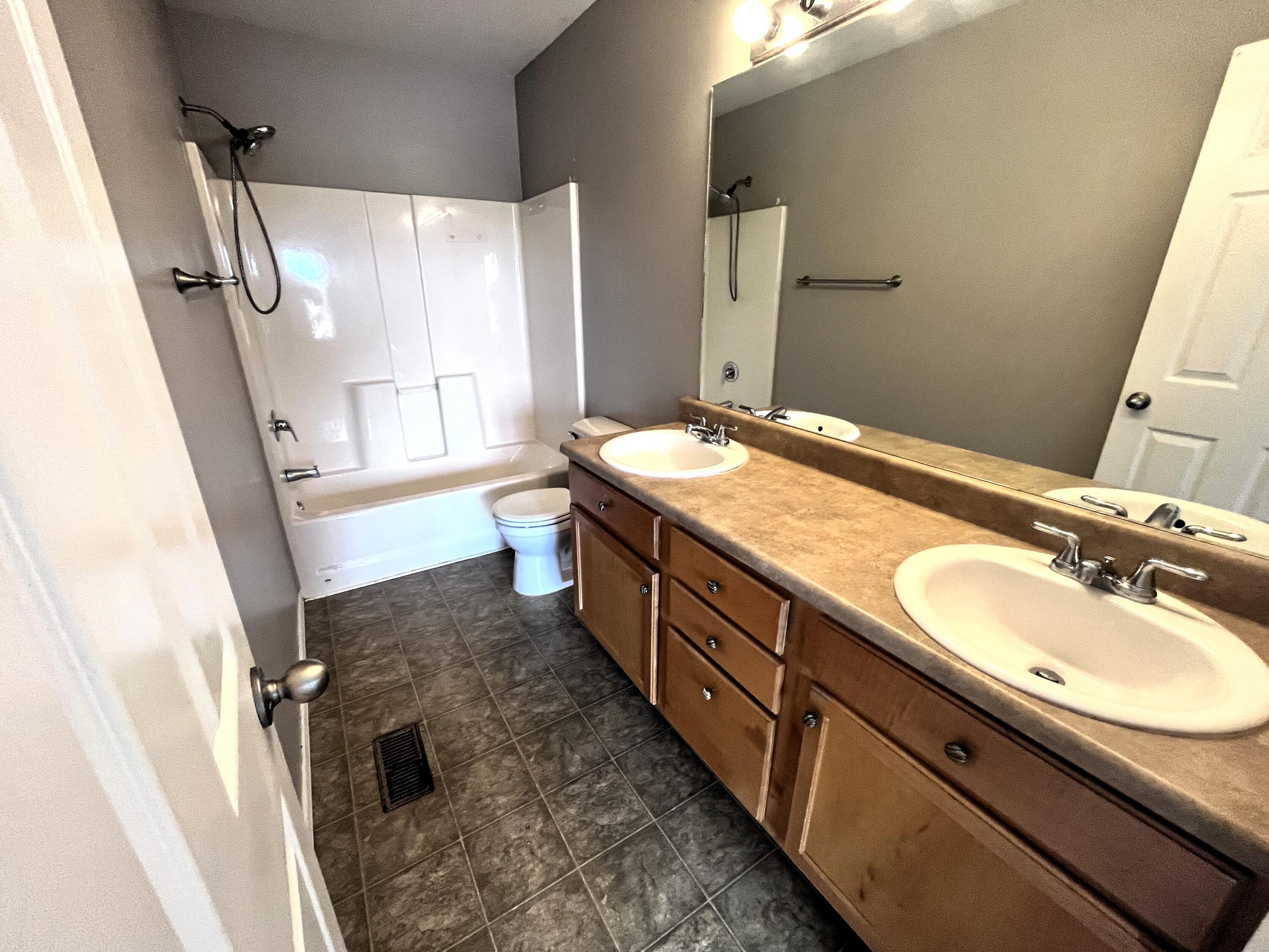 596 Van Buren Road Property Photo 16