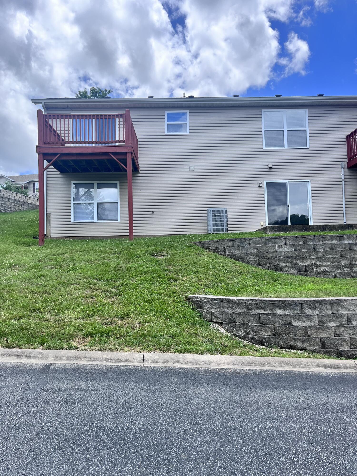 596 Van Buren Road Property Photo 27