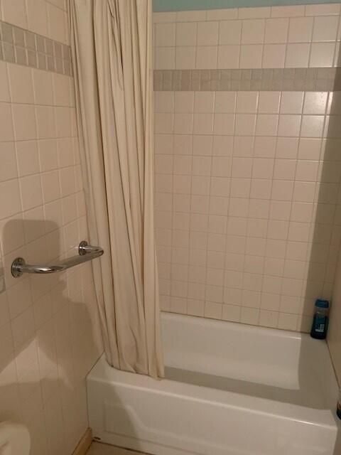 28 Danbury Lane Property Photo 6