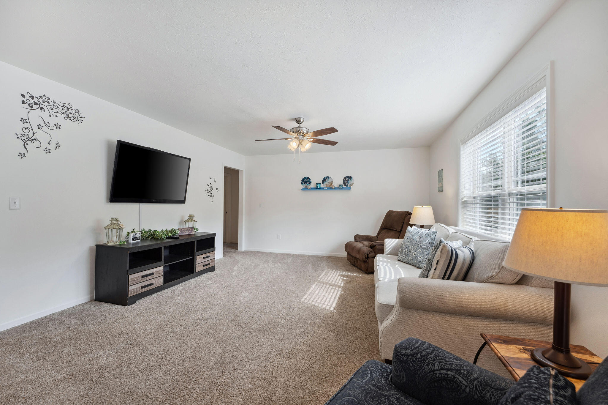 200 Apostle Road Property Photo 9