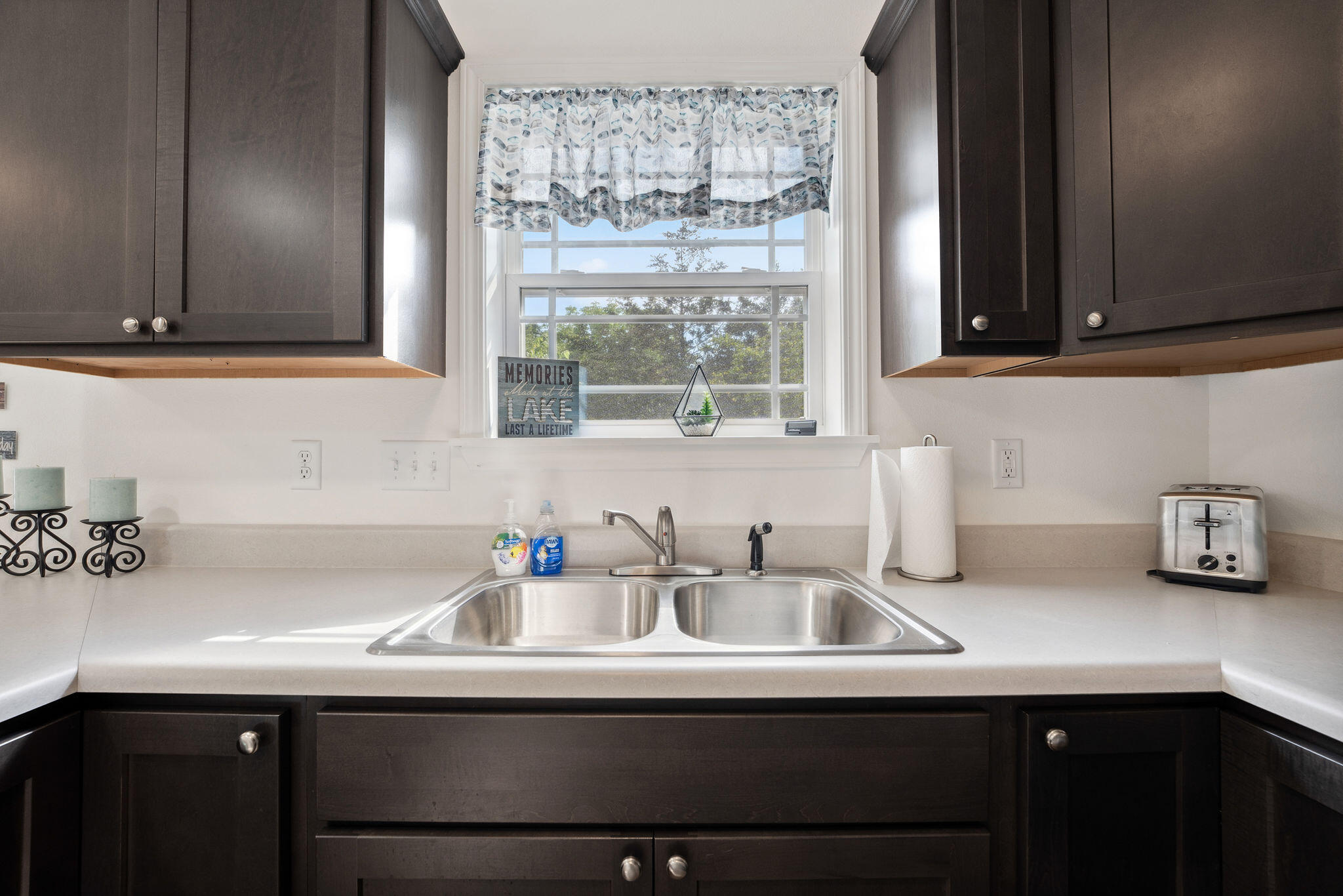 200 Apostle Road Property Photo 16