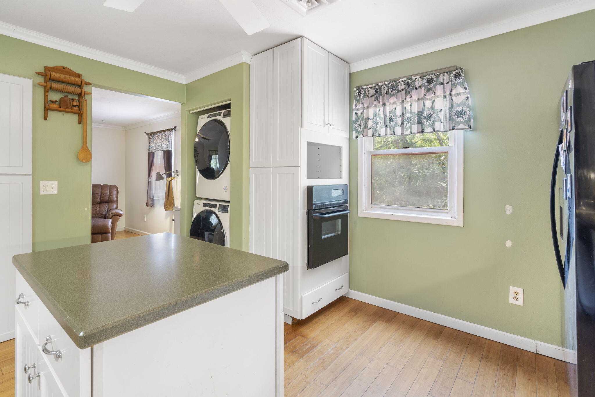 4574 Fall Creek Road Property Photo 14