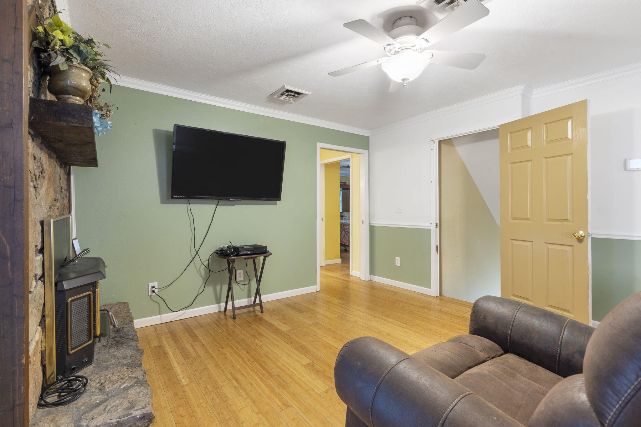 4574 Fall Creek Road Property Photo 19