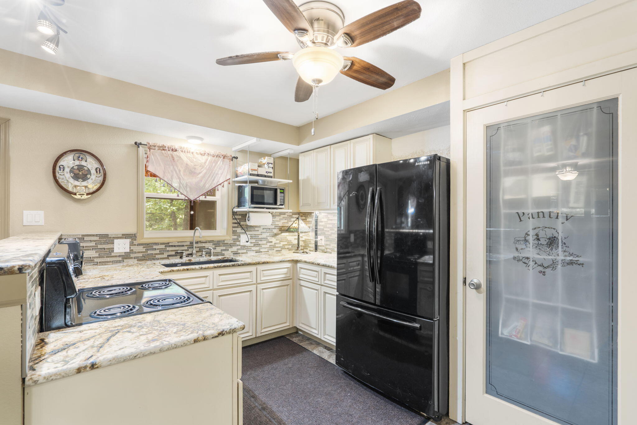 4574 Fall Creek Road Property Photo 34