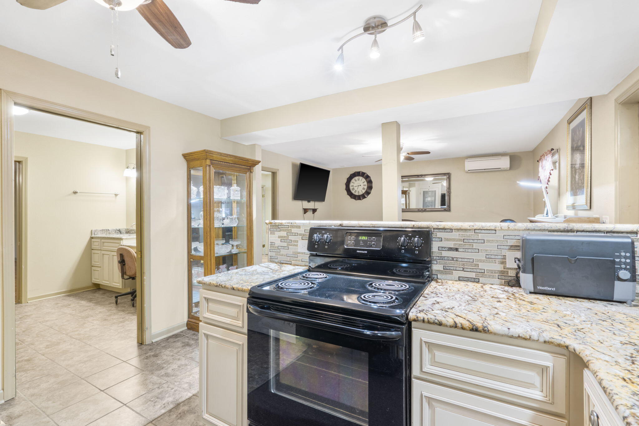 4574 Fall Creek Road Property Photo 37