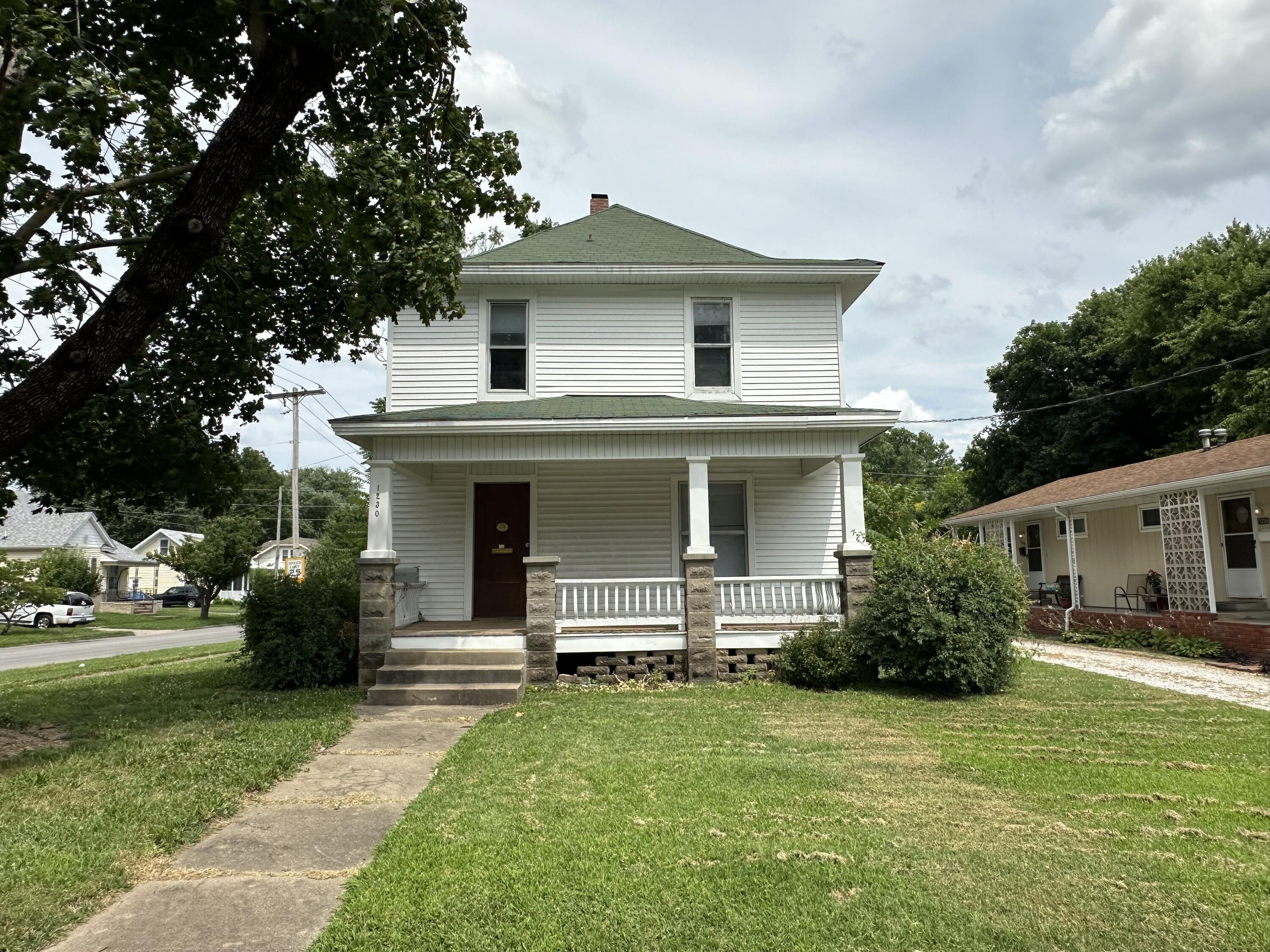 1230 North Grant Avenue Property Photo