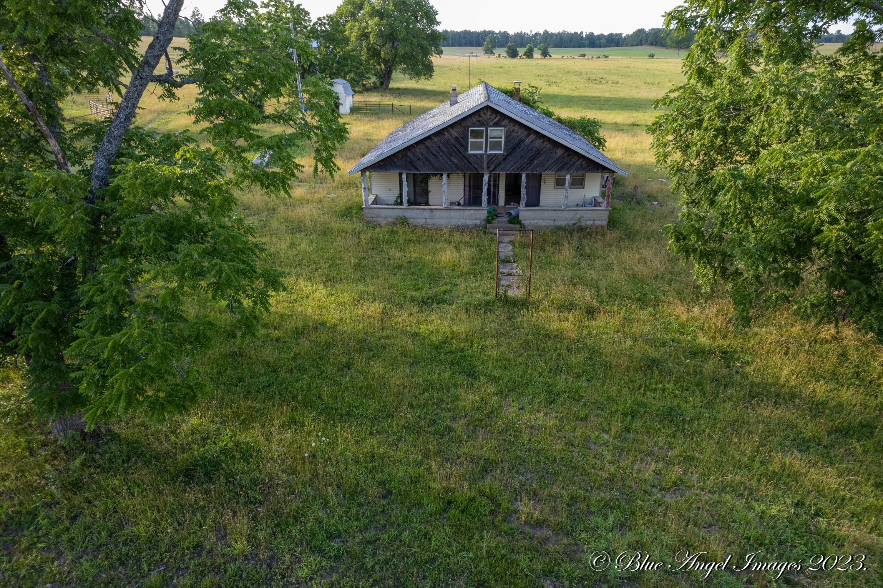 000 County Road 7400 Property Photo 7