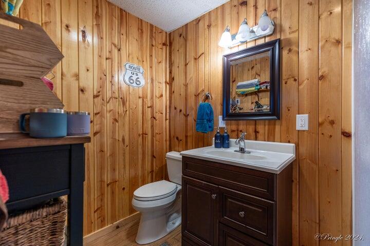 000 County Road 7400 Property Photo 33