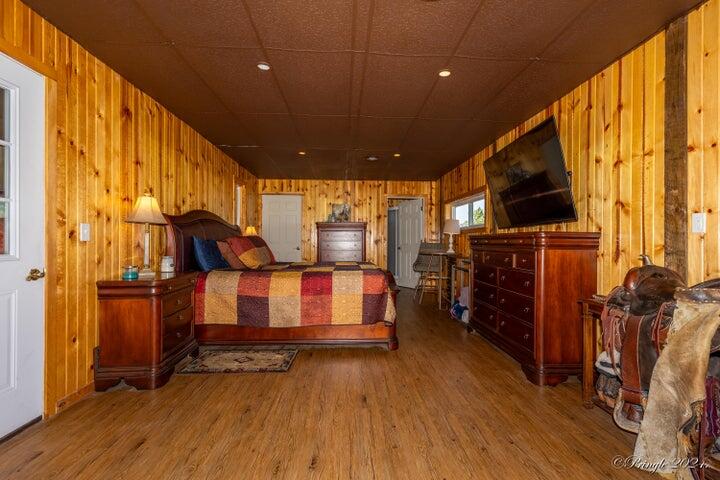 000 County Road 7400 Property Photo 37