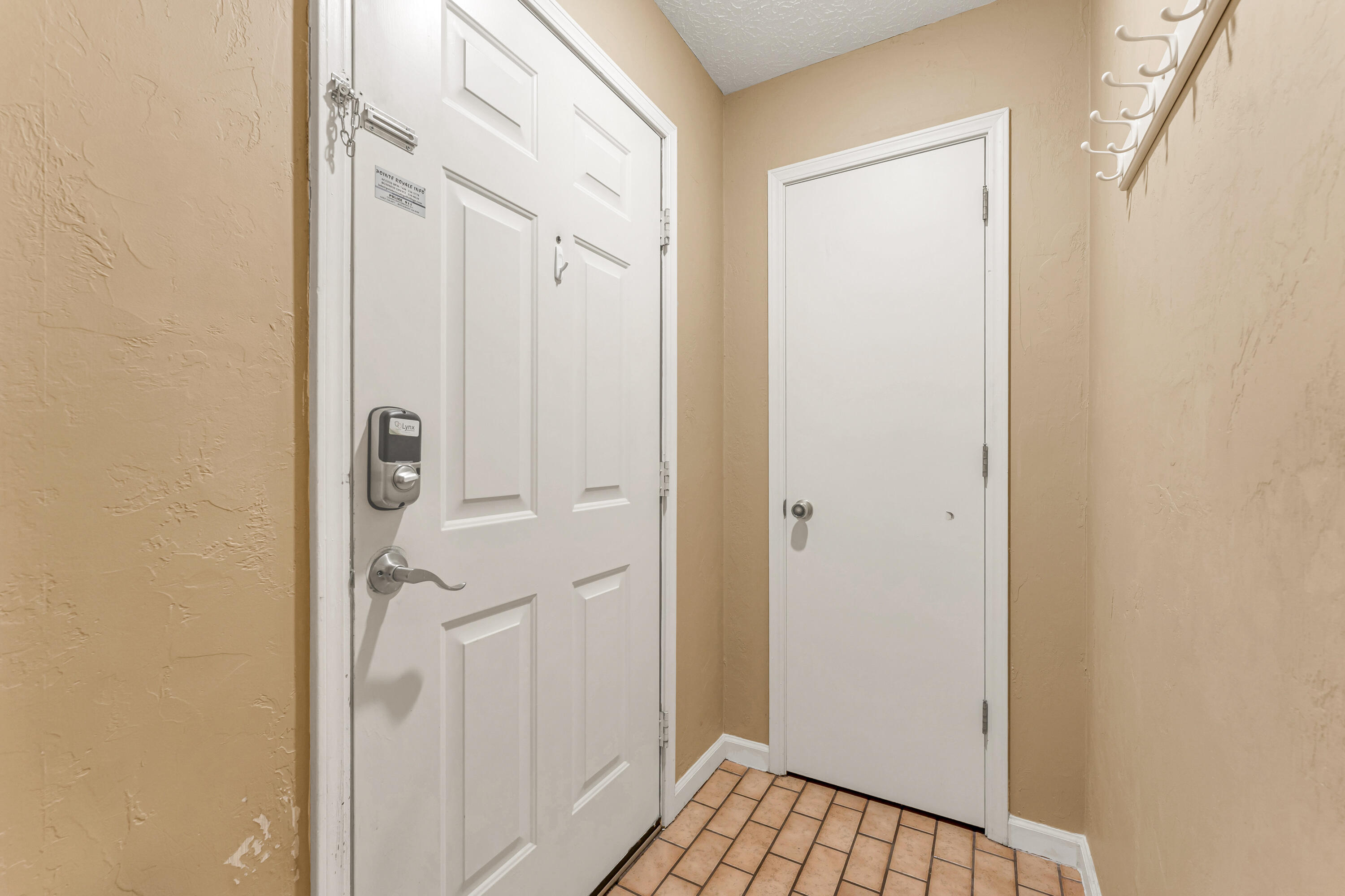 243 Clubhouse Drive Property Photo 15