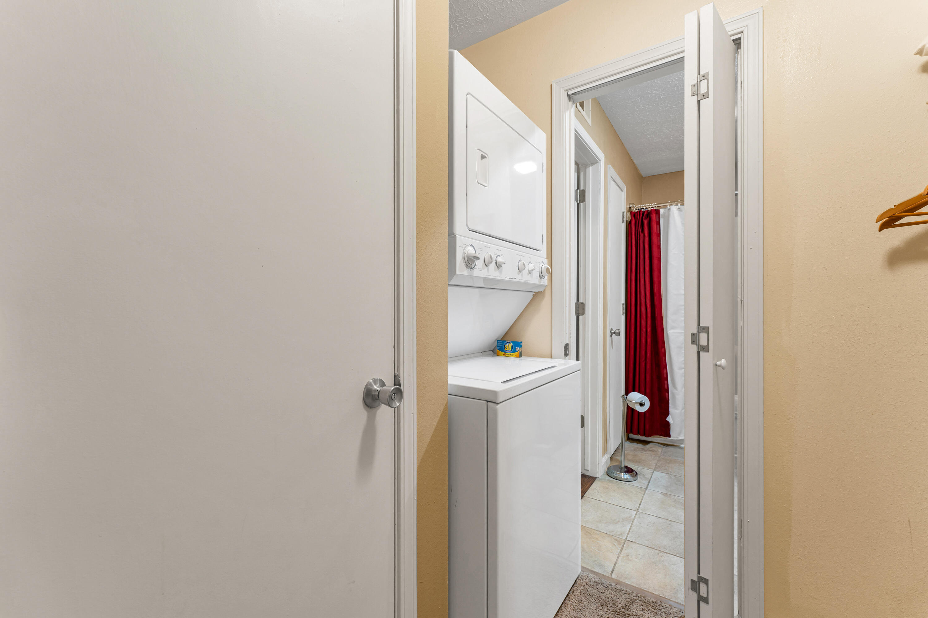 243 Clubhouse Drive Property Photo 26