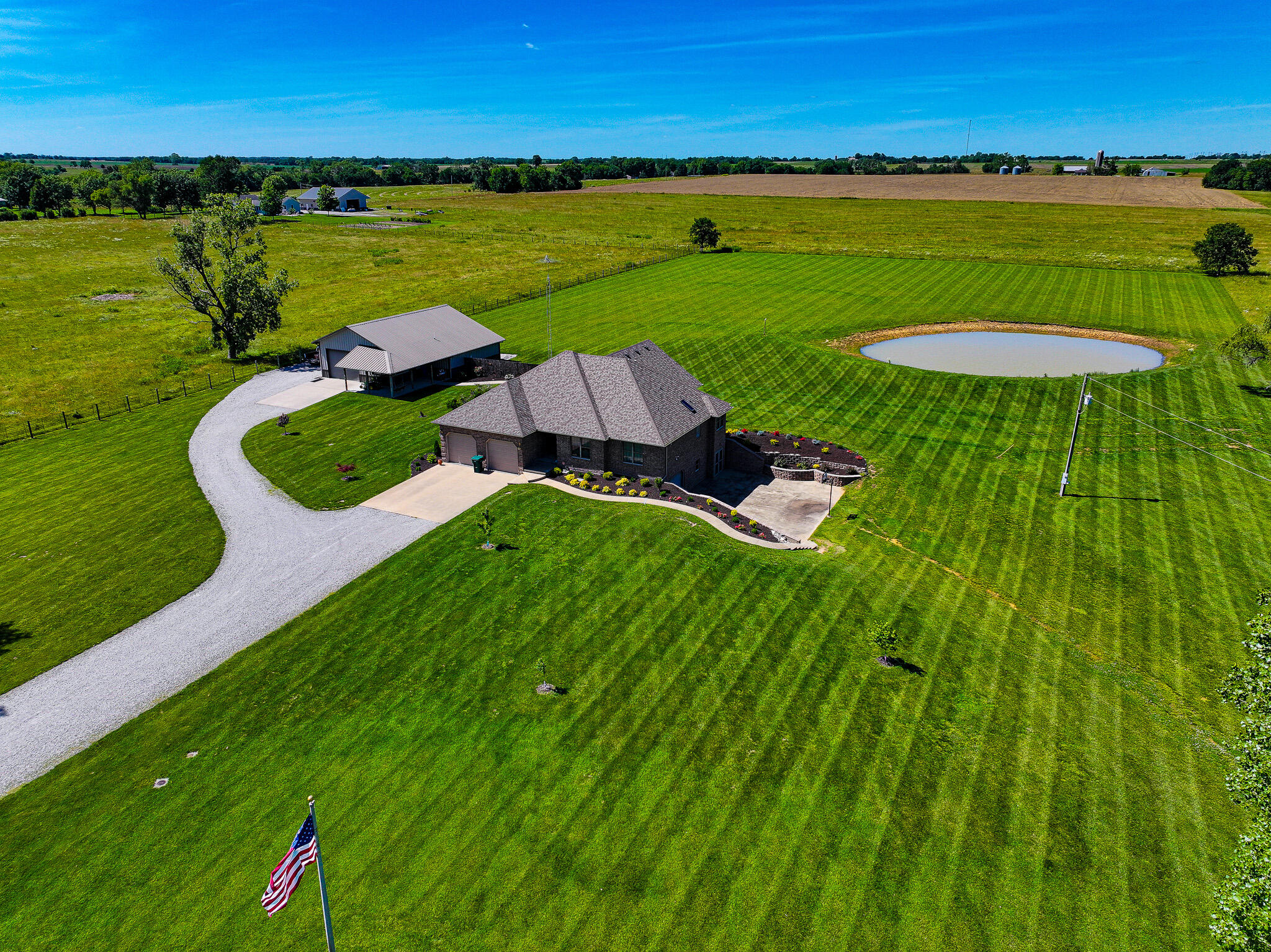 2165 Northeast A Highway Property Photo 5