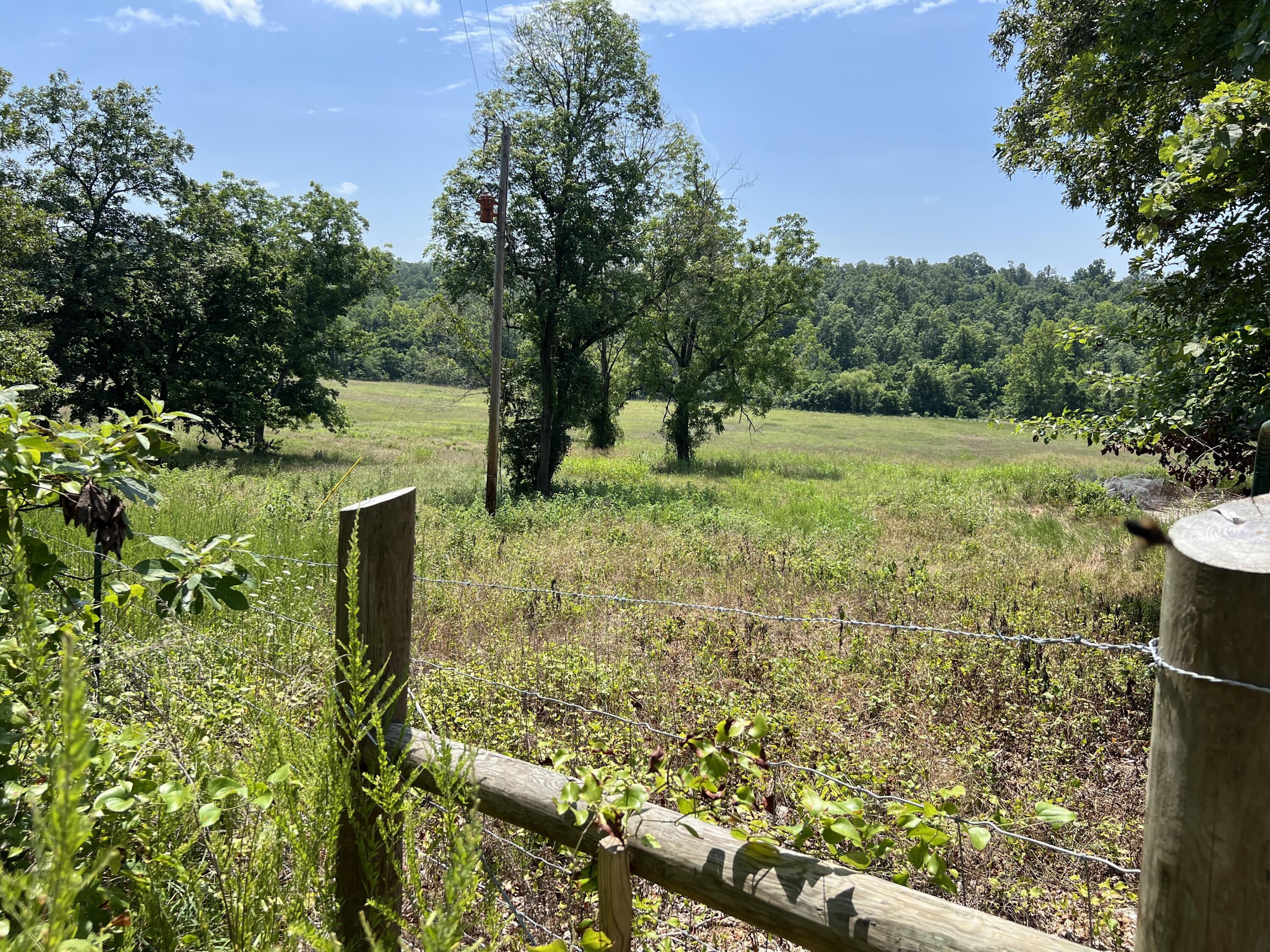 766 Rainbow Valley Trail Property Photo 16