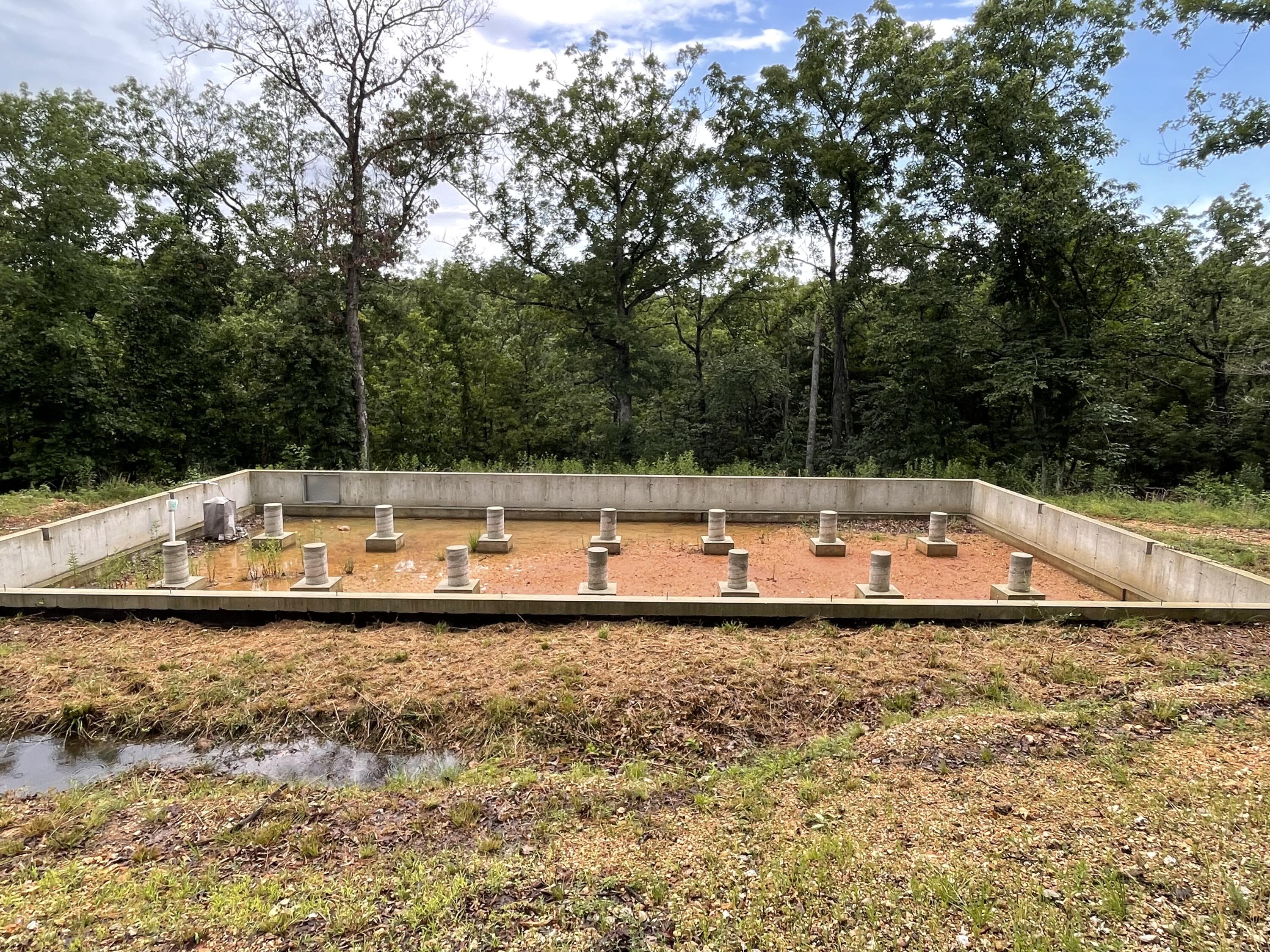 25544 Country Place Dr Property Photo 3