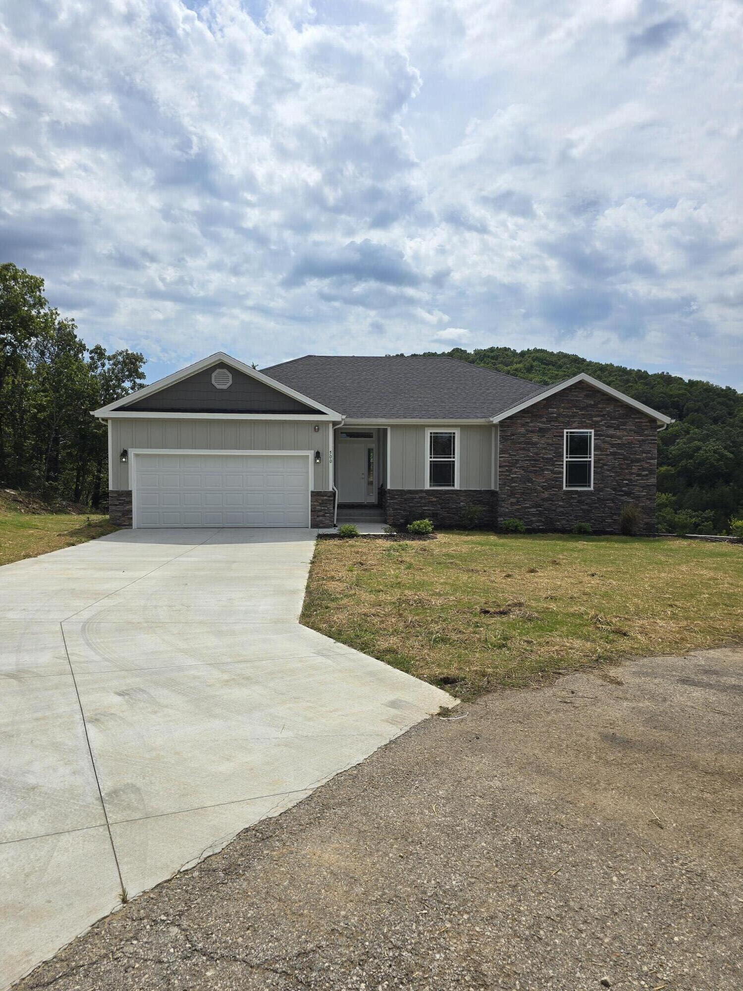 500 Timber Wolf Road Property Photo 2