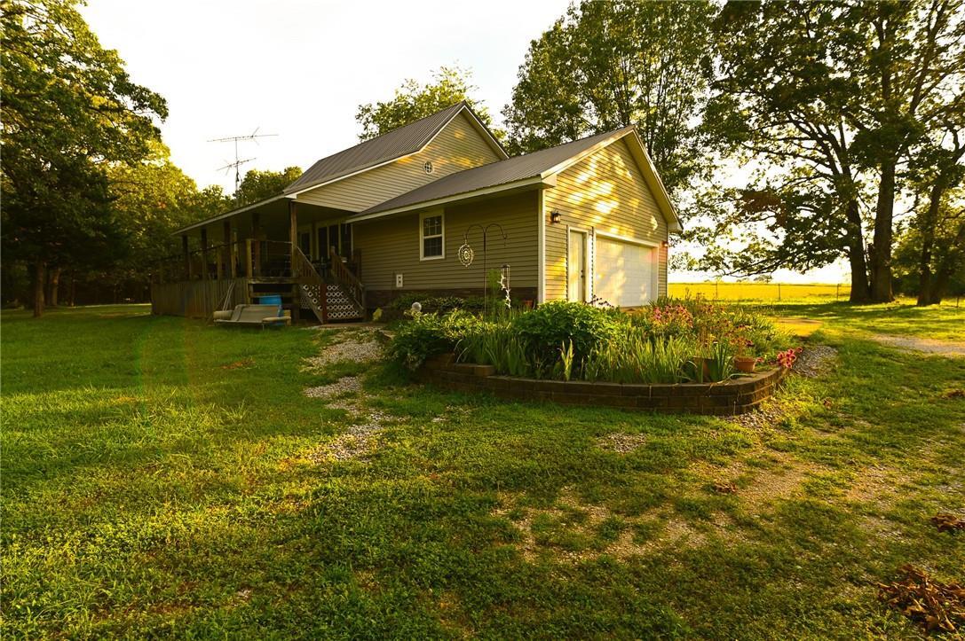 1220 Northwest E Highway Property Photo 2