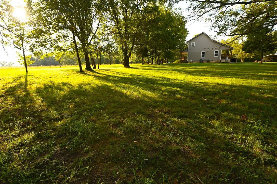 1220 Northwest E Highway Property Photo 9