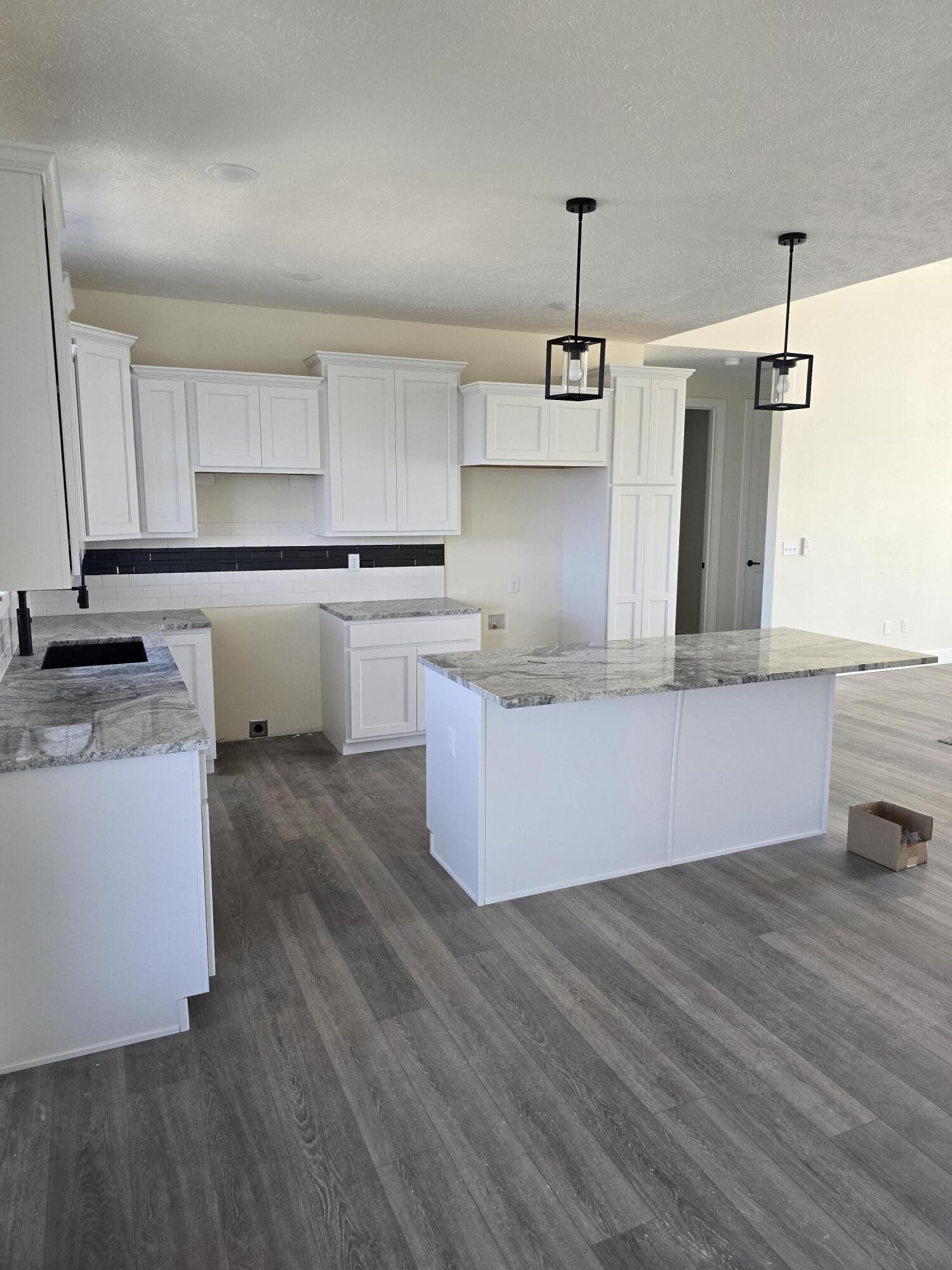 1541 Forest Lake Property Photo 10