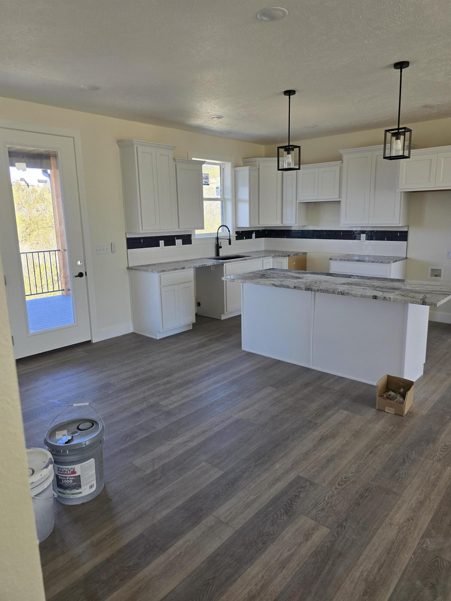 1541 Forest Lake Property Photo 11