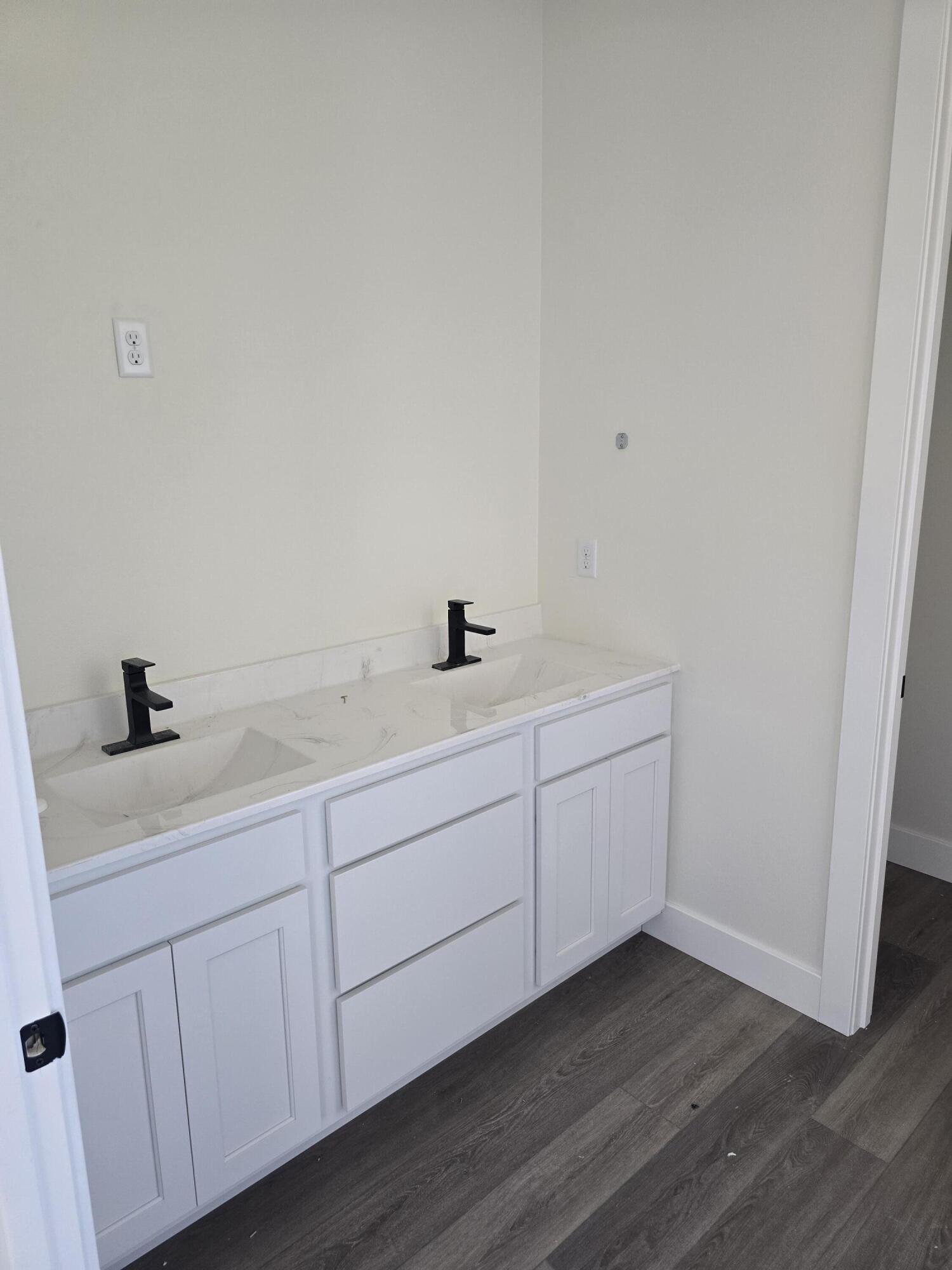 1541 Forest Lake Property Photo 15