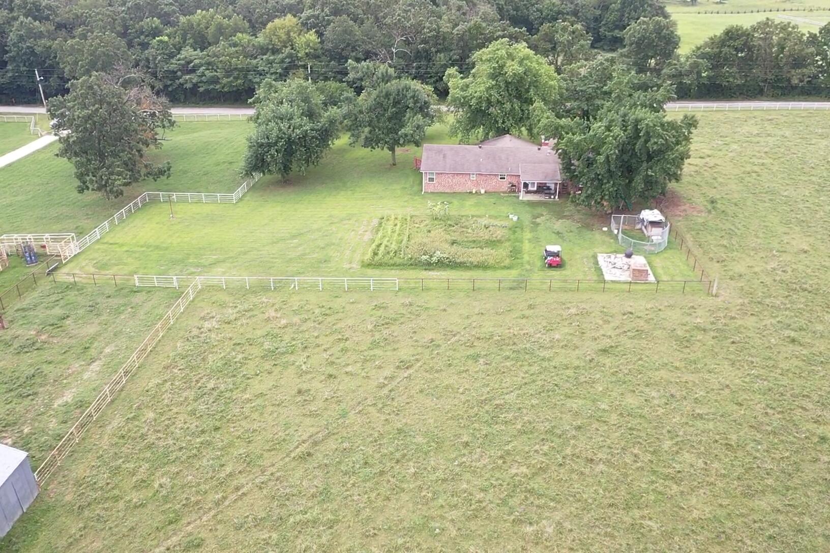 12470 Jim Devault Road Property Photo 29