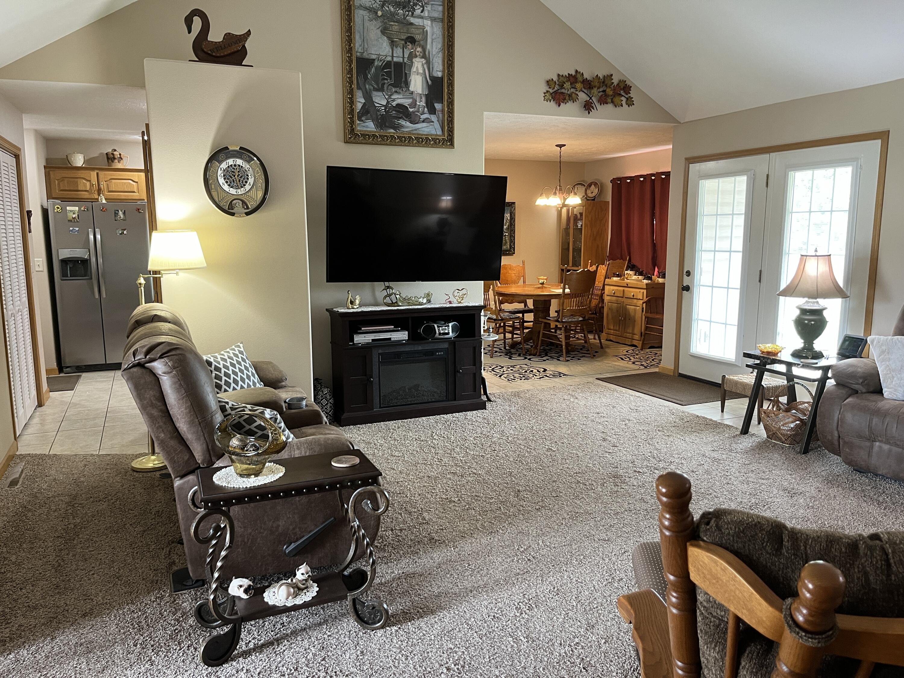 1316 East 476 Road Property Photo 2