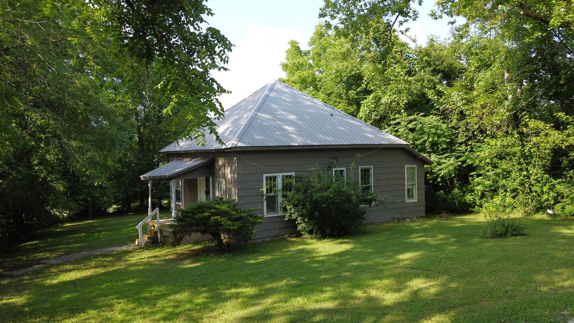 804 North Washington Street Property Photo 1