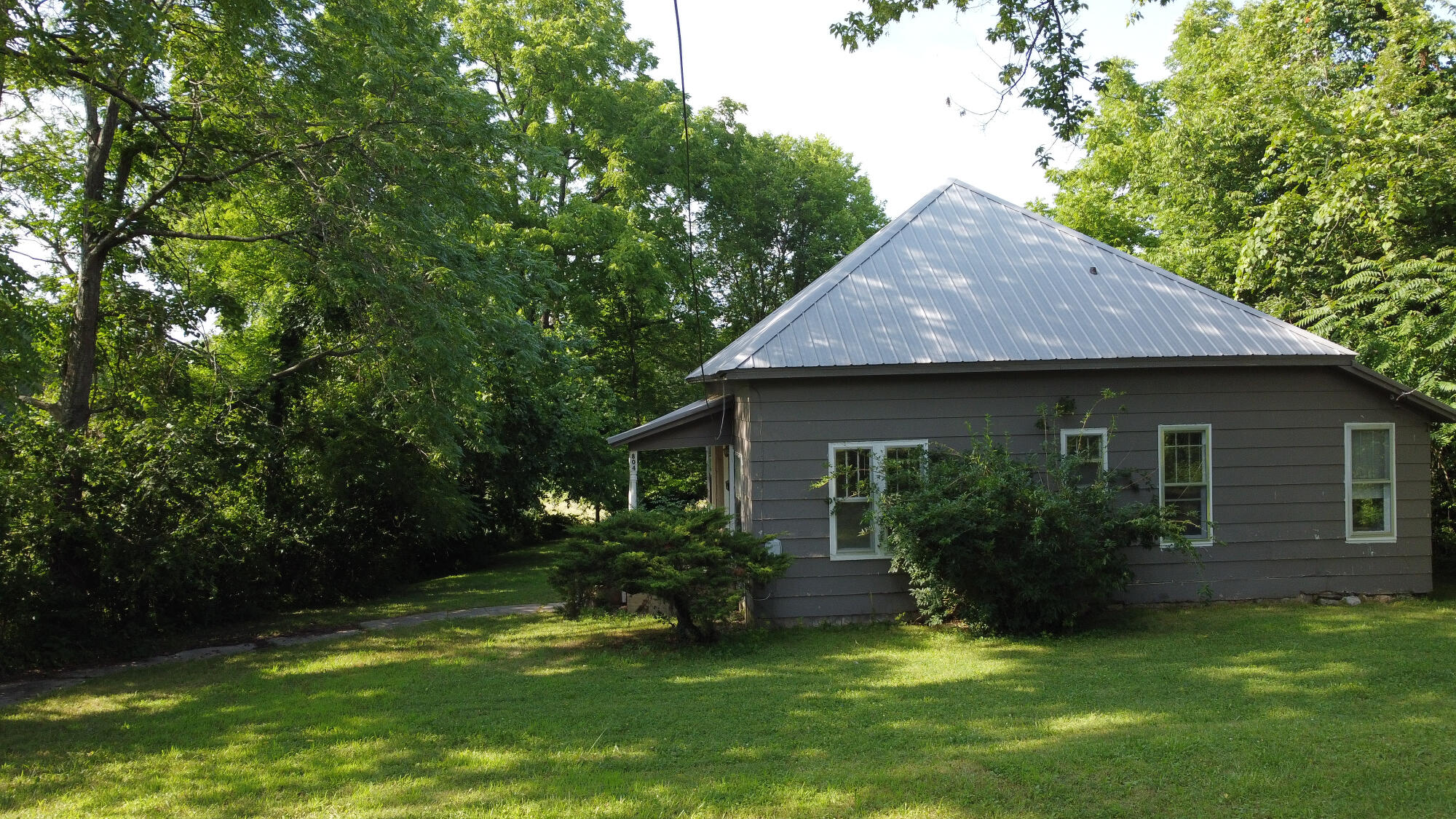 804 North Washington Street Property Photo 5