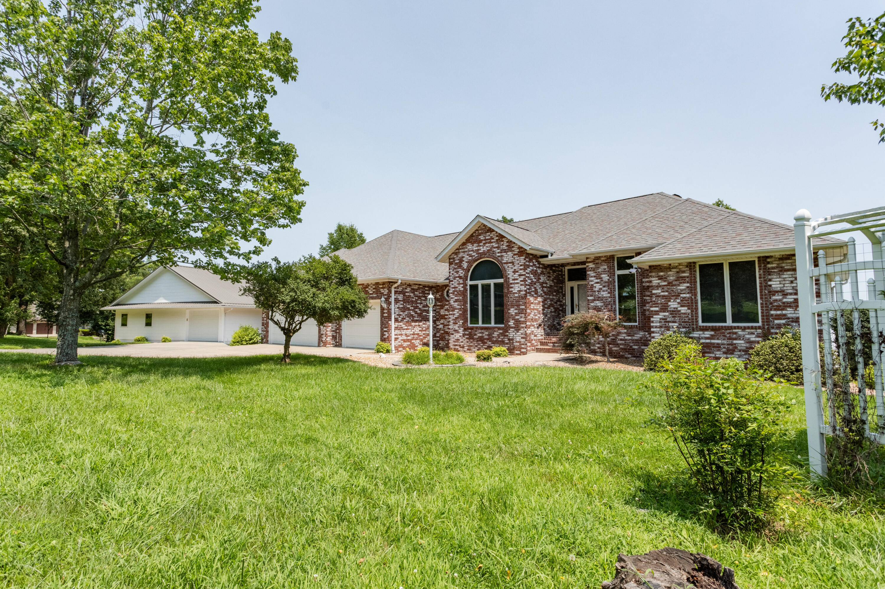 9410 North Spring Valley Drive Property Photo