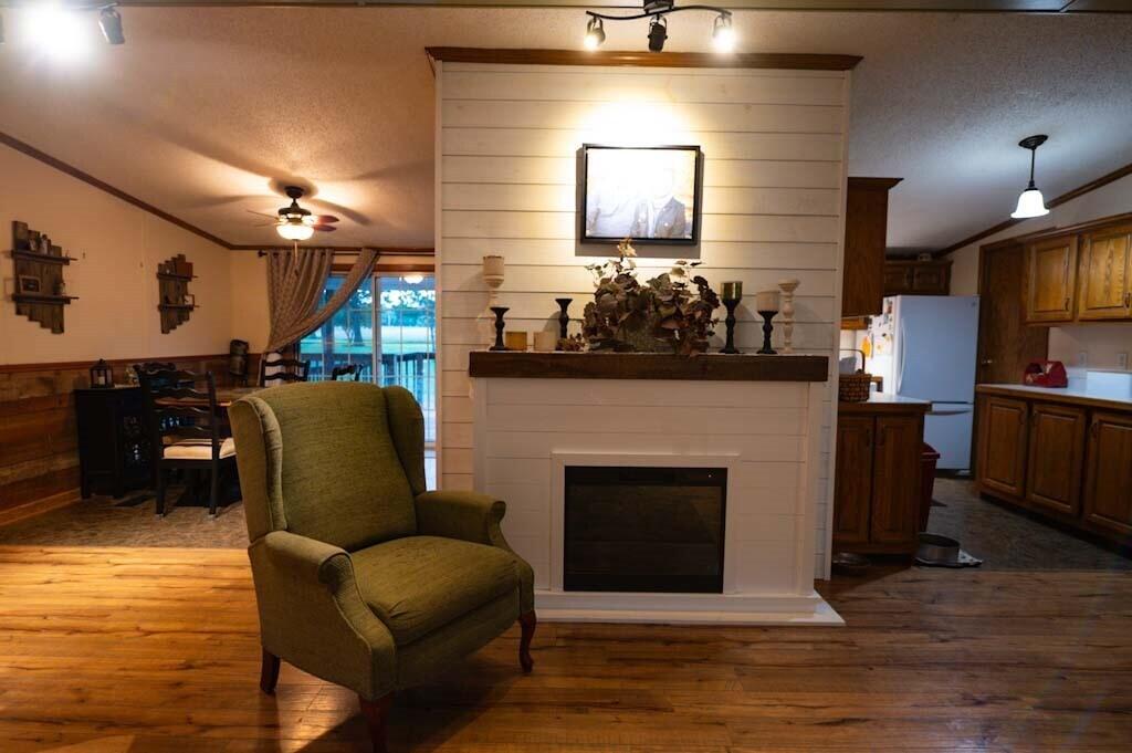 1025 East 2100 Road Property Photo 25