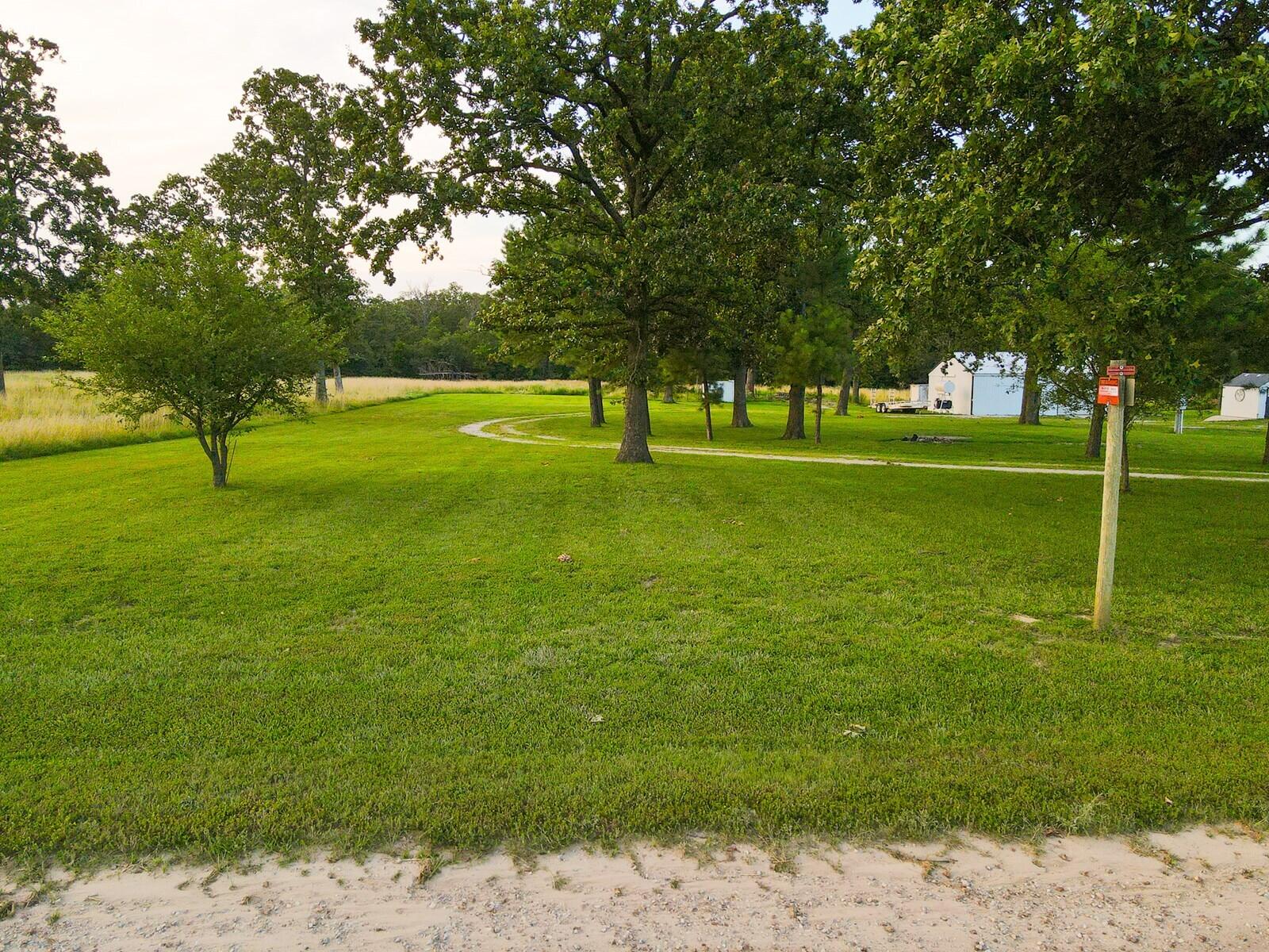 1025 East 2100 Road Property Photo 38