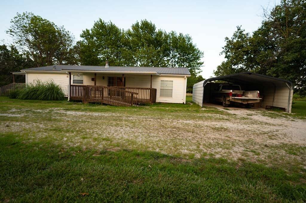 1025 East 2100 Road Property Photo 48