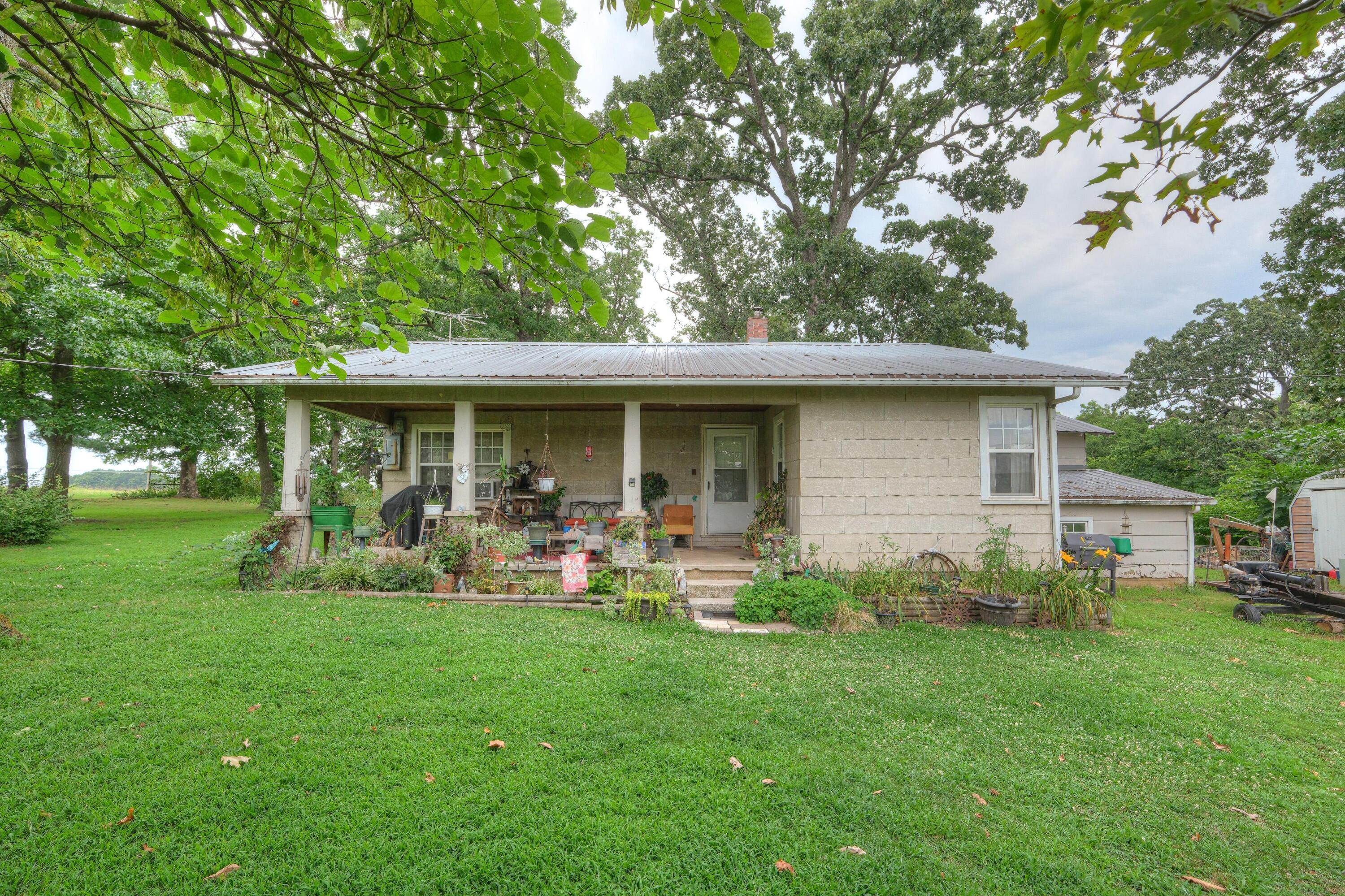 19651 Highway O Property Photo 3