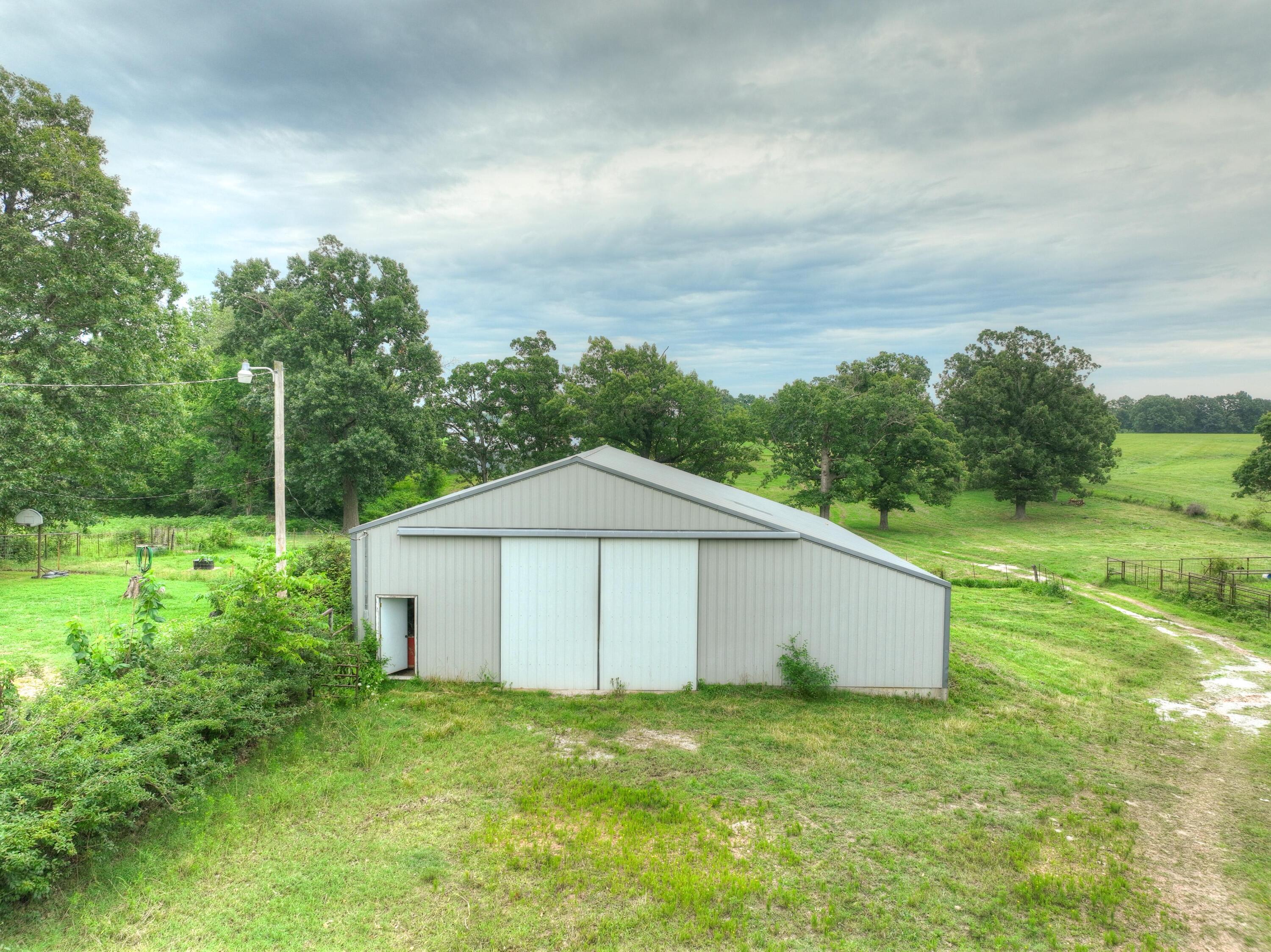 19651 Highway O Property Photo 31