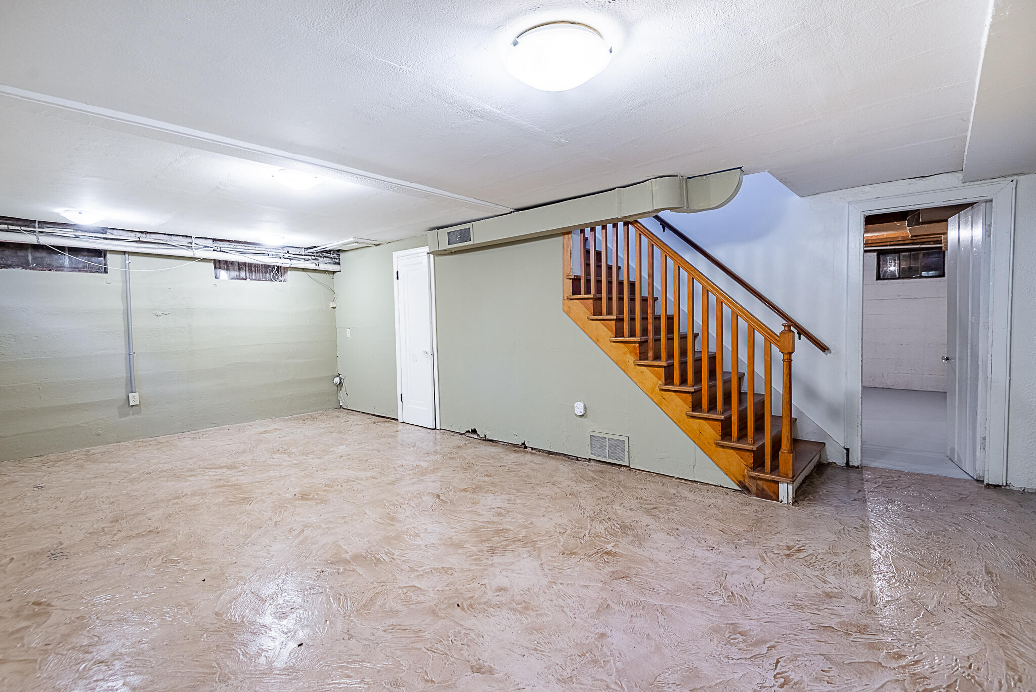 1011 East University Street Property Photo 38