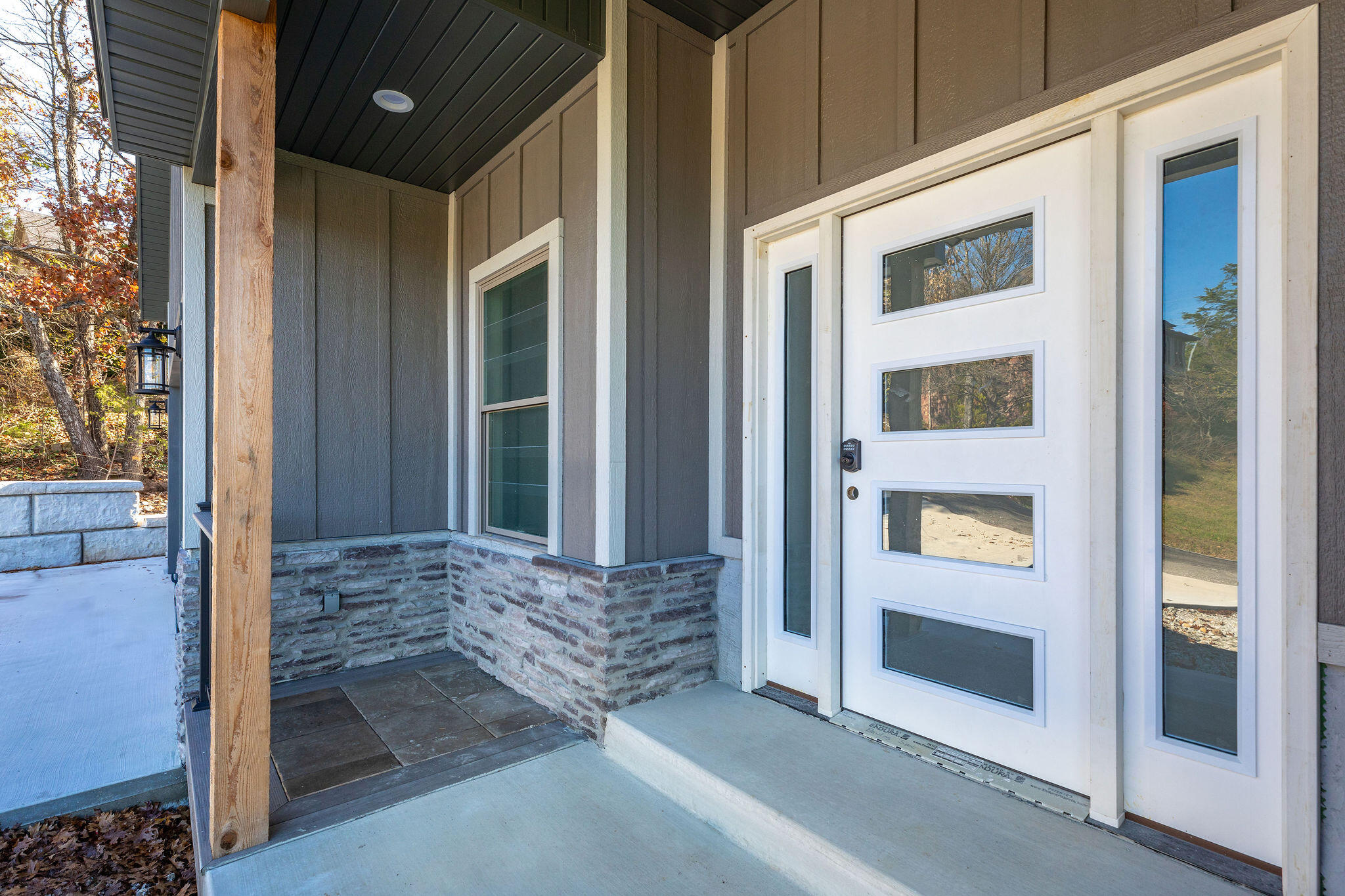 411 Silverwood Circle Property Photo 3