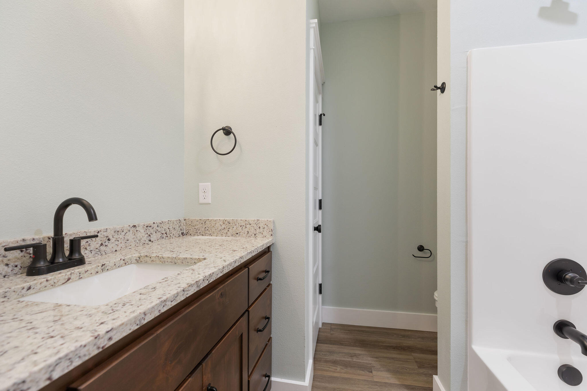 411 Silverwood Circle Property Photo 29