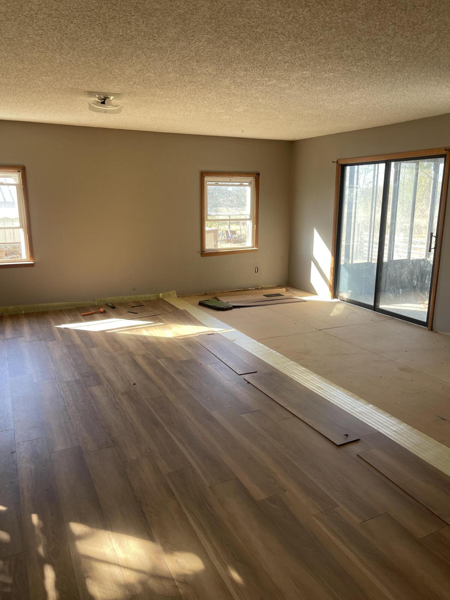 7808 Elm Road Property Photo 8