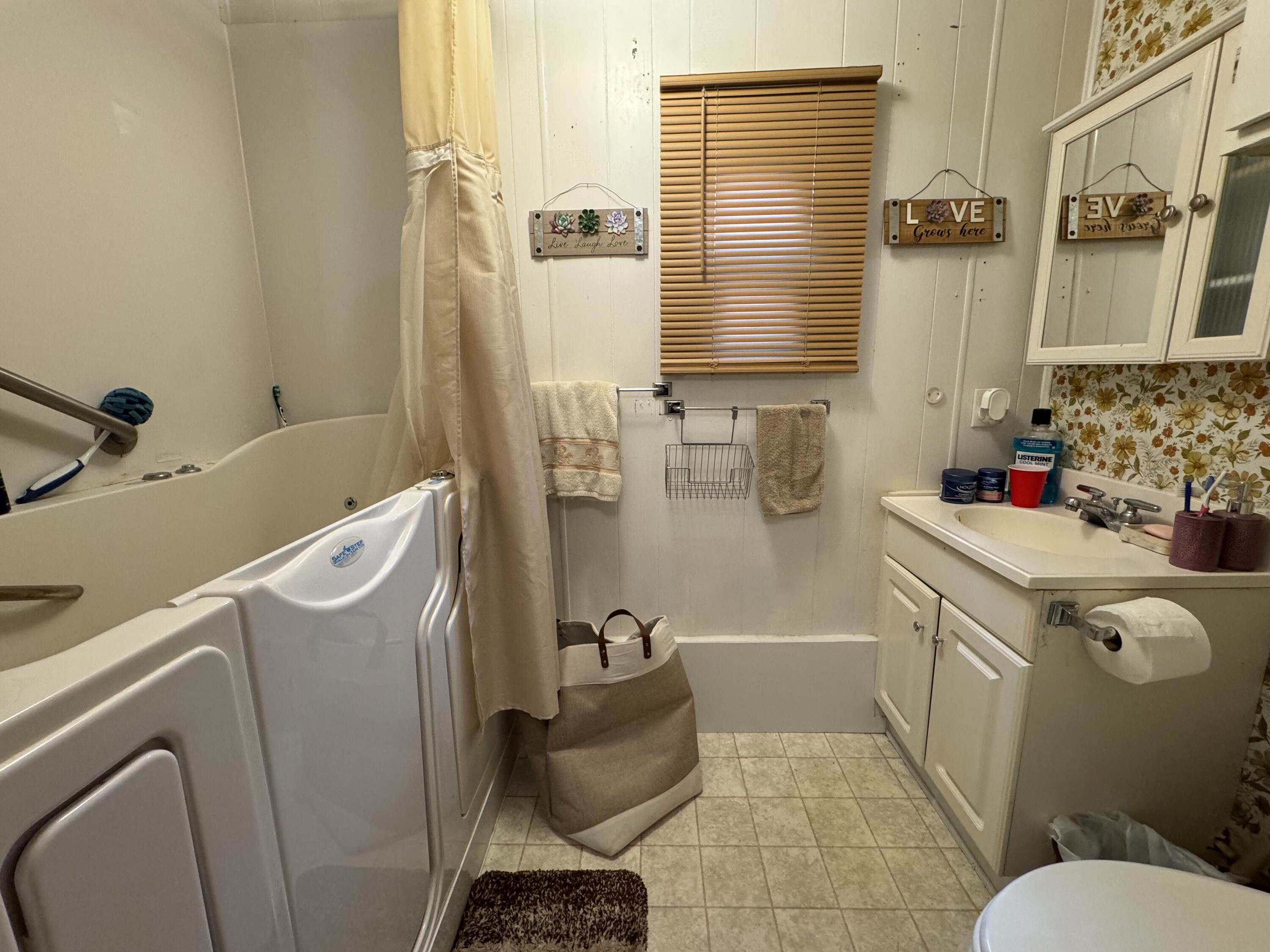407 South High Street Property Photo 7