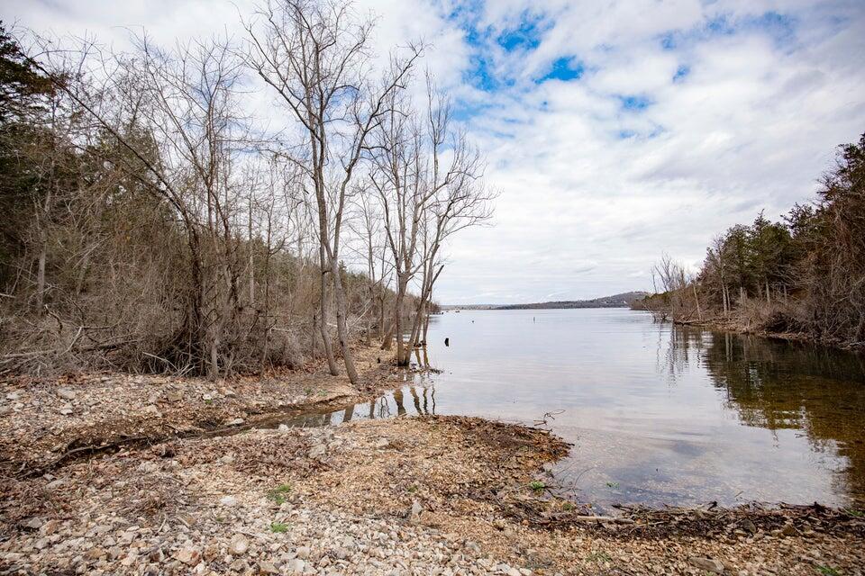 Lot 105 Hallie Drive Property Photo 6