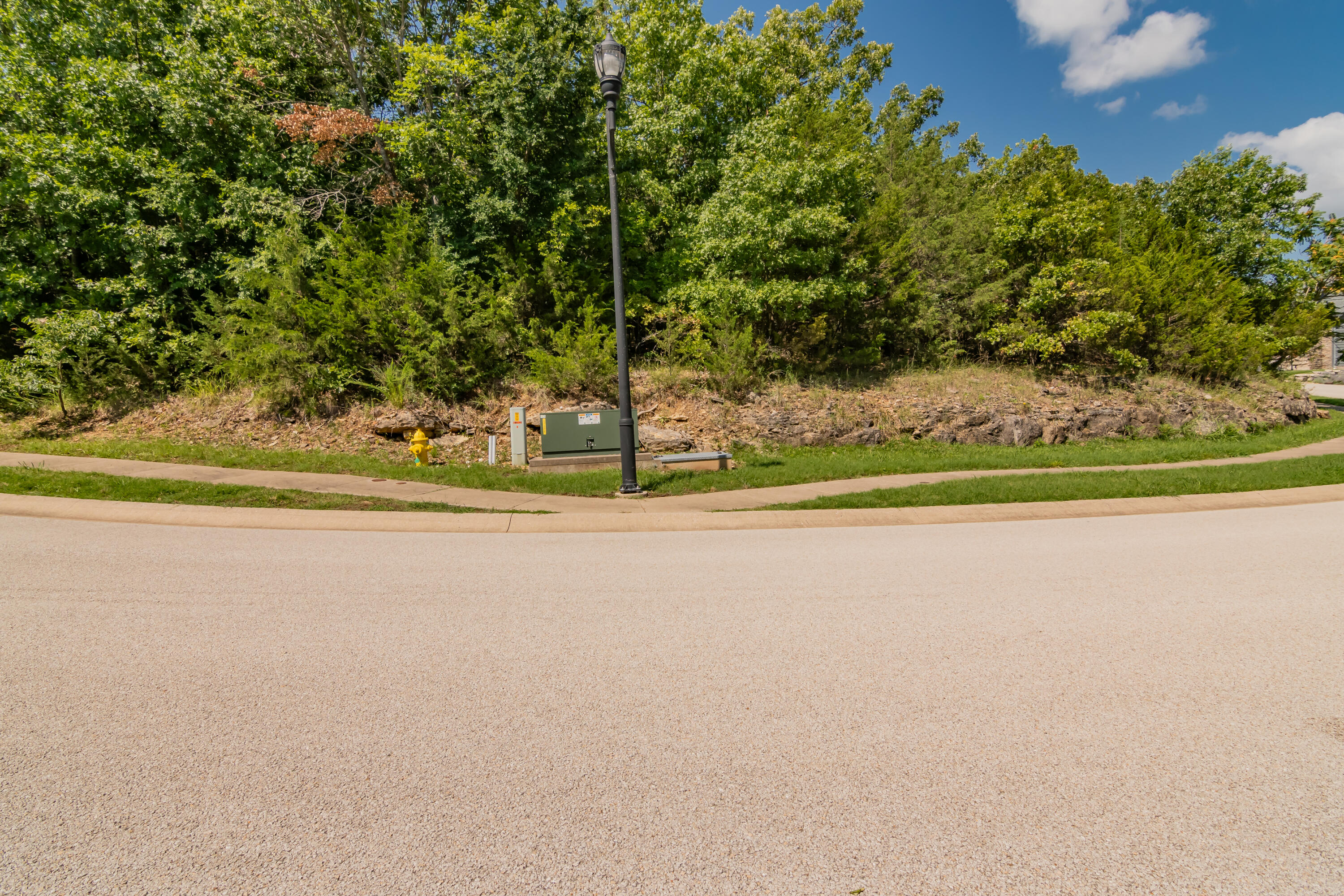 165 Forest Oak Drive Property Photo 4