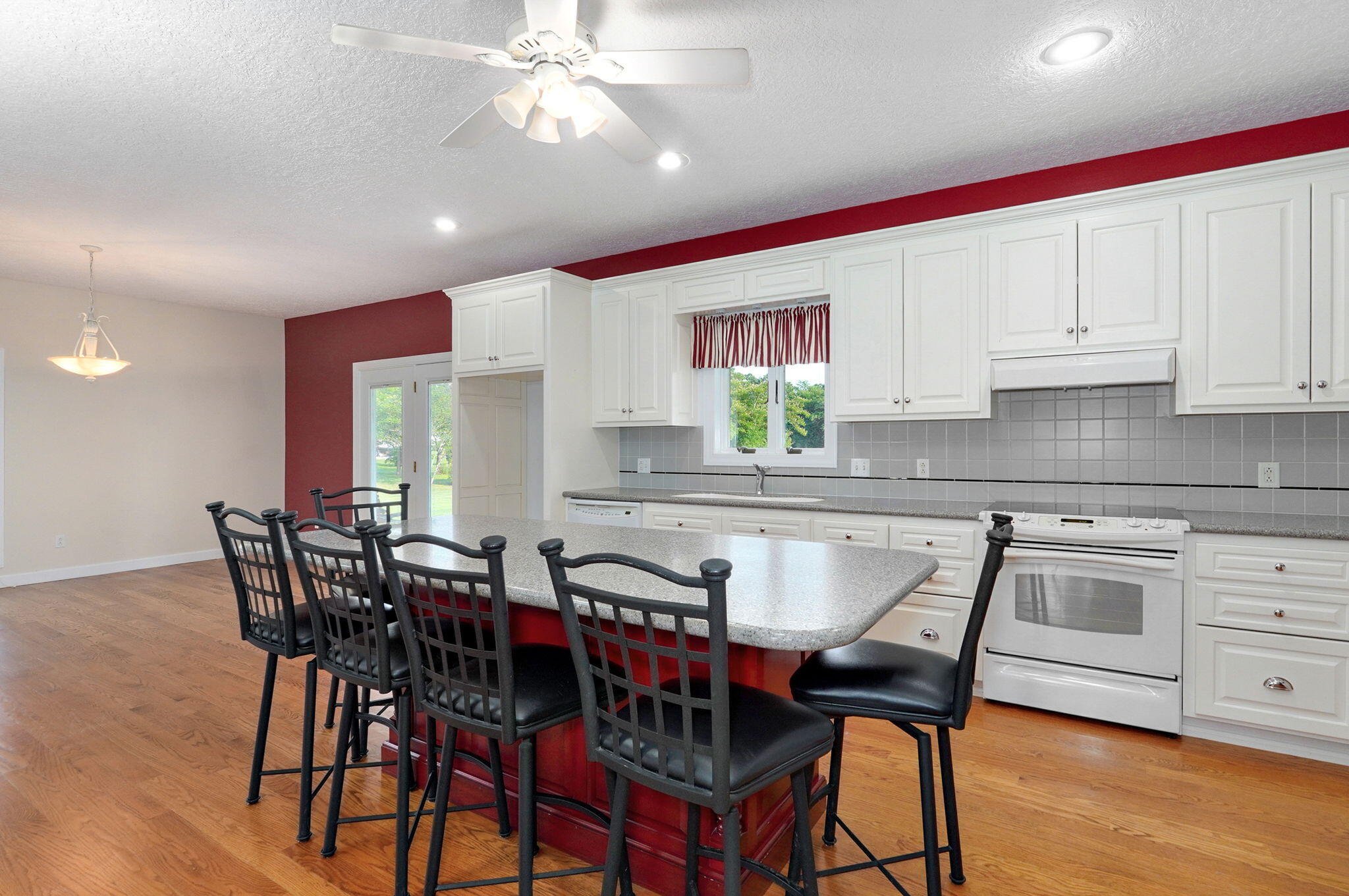 228 Maple Avenue Property Photo 18